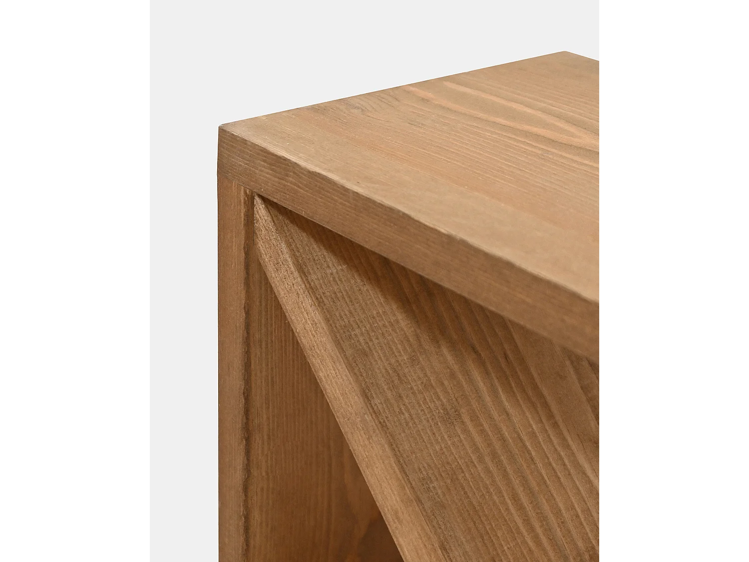 Table d'appoint en bois de pin vieilli 50x50cm - STOKE - DECOWOOD
