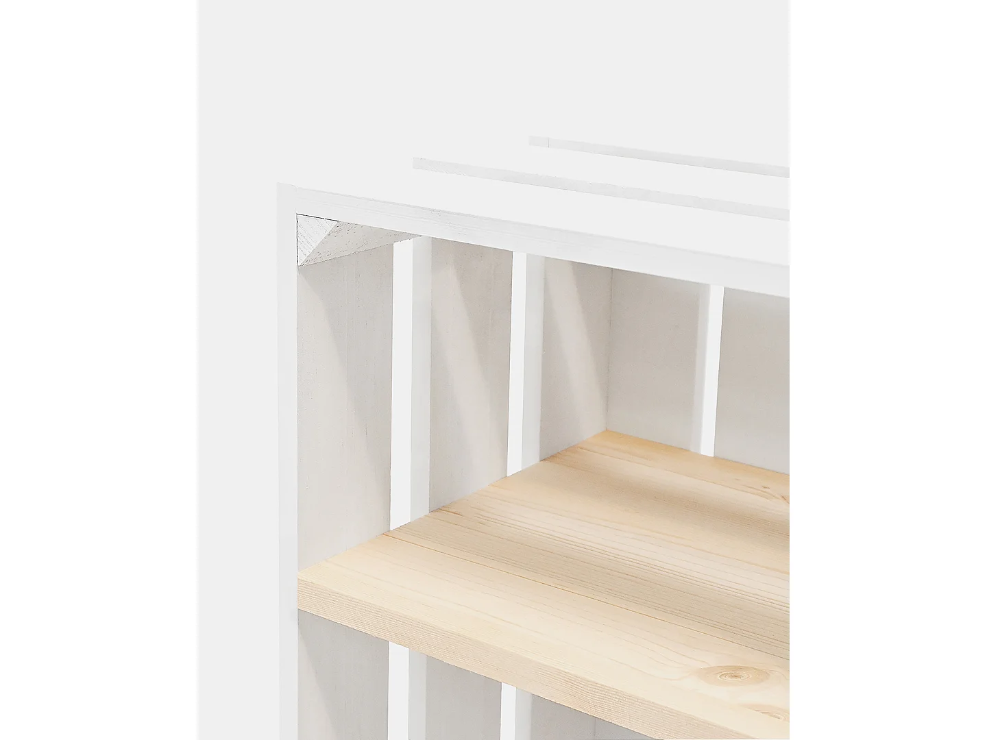 Comodino verticale in legno massello in tono bianco 25,5x66cm - BOX - DECOWOOD