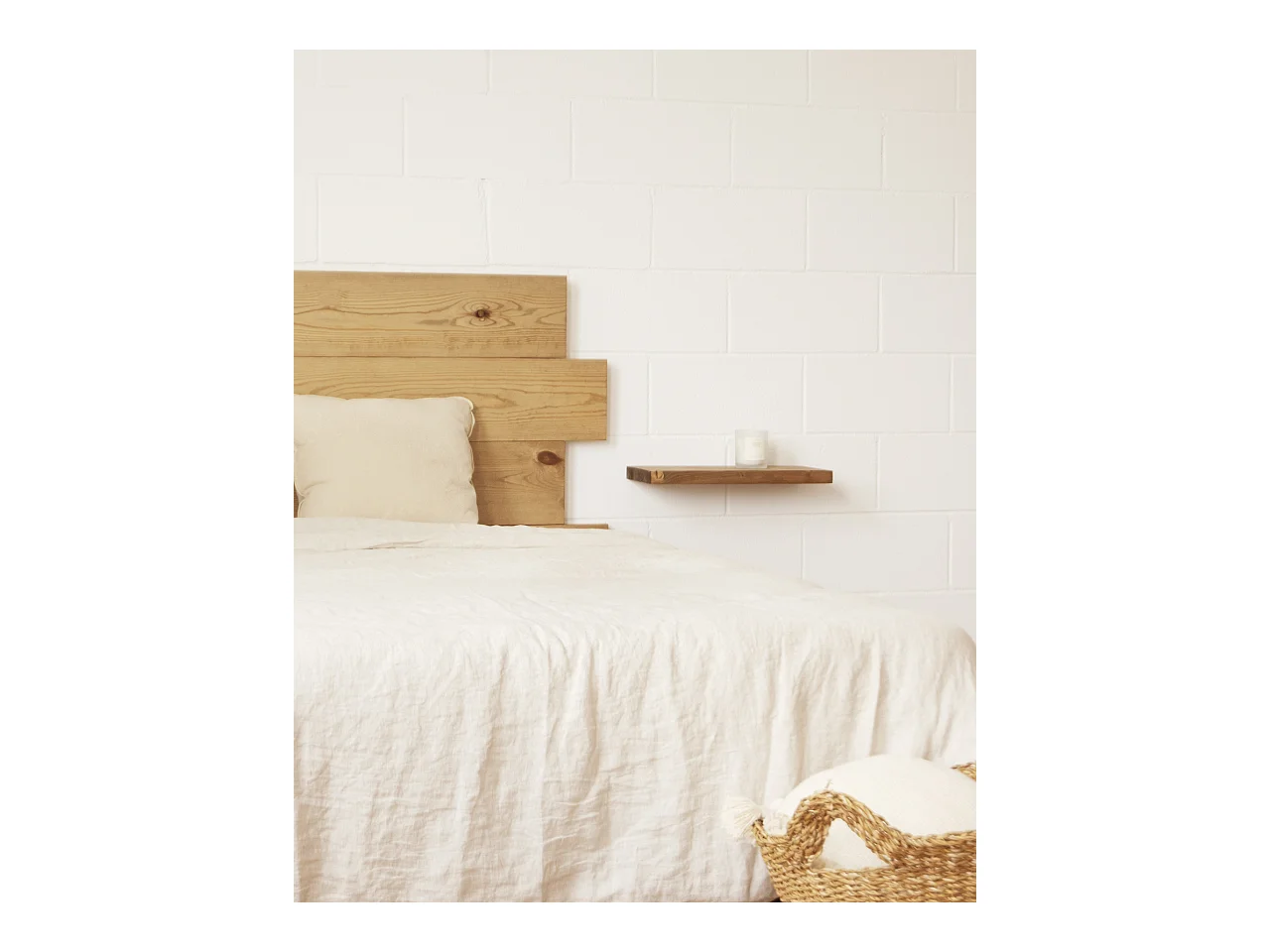 Mesita de noche de pared de madera de abeto Decowood en color roble oscuro de 45x3,2cm - HAK - DECOWOOD