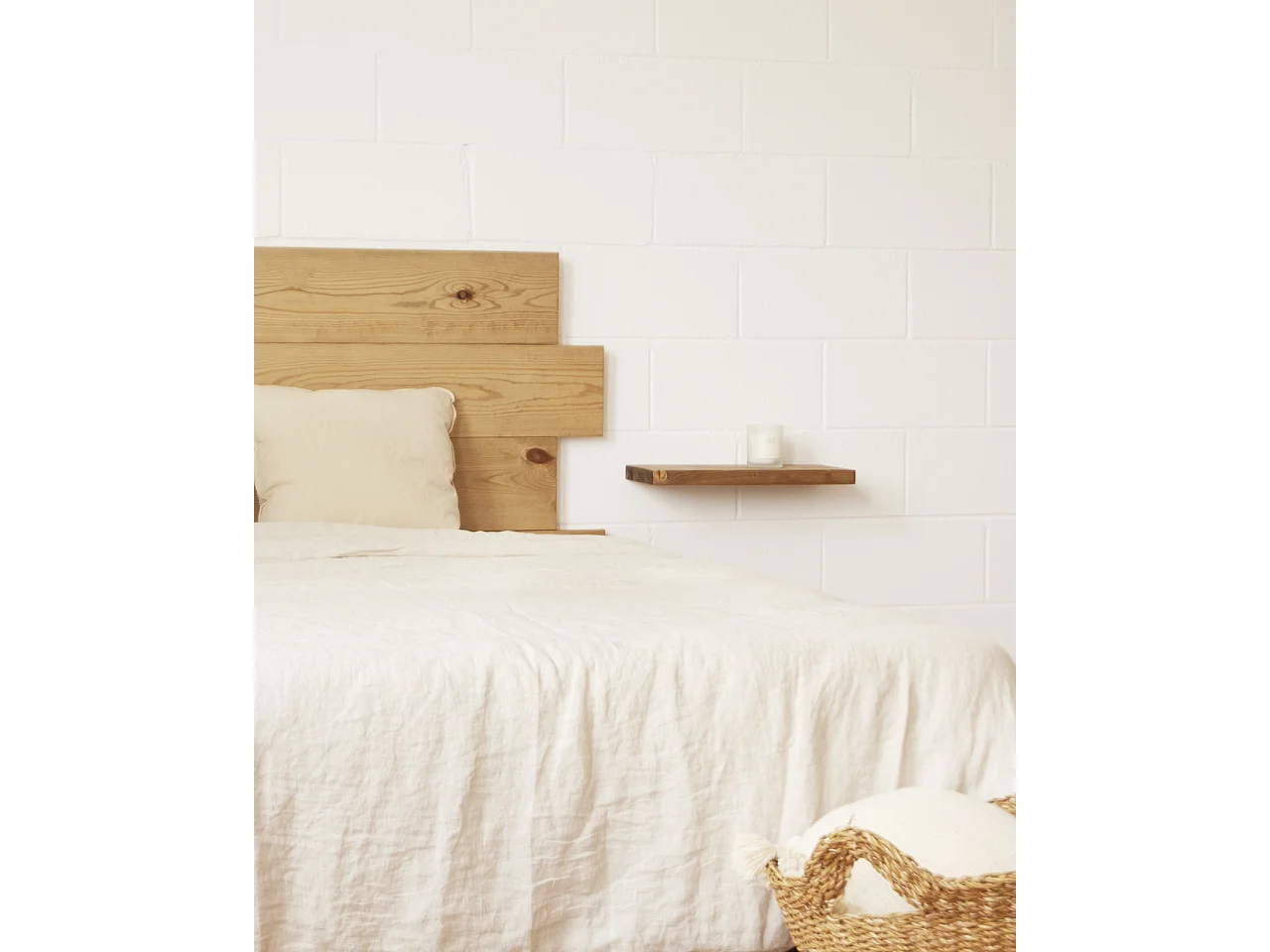 Mesita de noche de pared de madera de abeto Decowood en color roble oscuro de 45x3,2cm - HAK - DECOWOOD