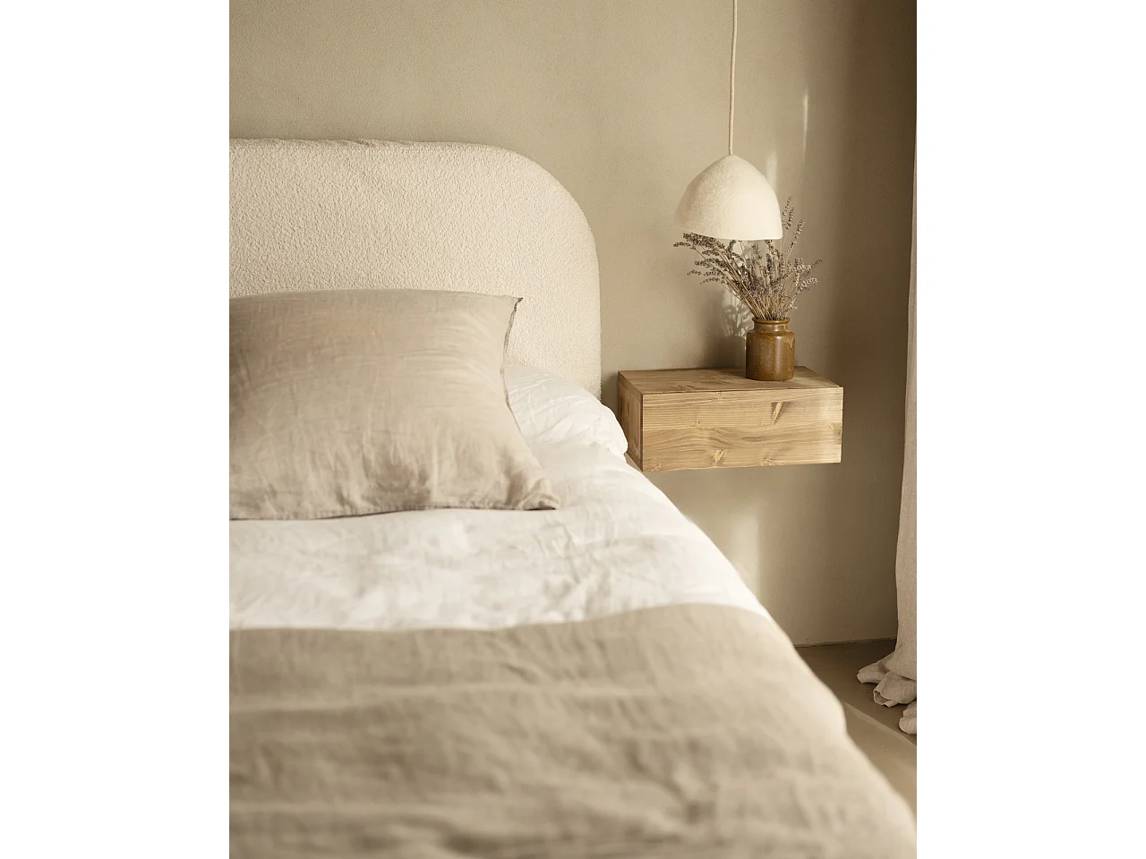 Comodino 1 cassetto in legno massello in tono marrone 40x15x25cm - INGRID - DECOWOOD