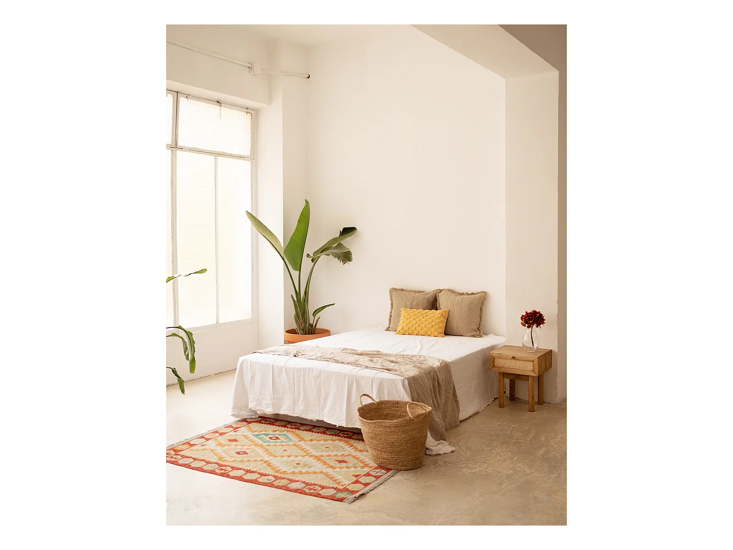 Comodino 1 cassetto in legno massello in tono rovere scuro 40x45cm - FRIDA - DECOWOOD