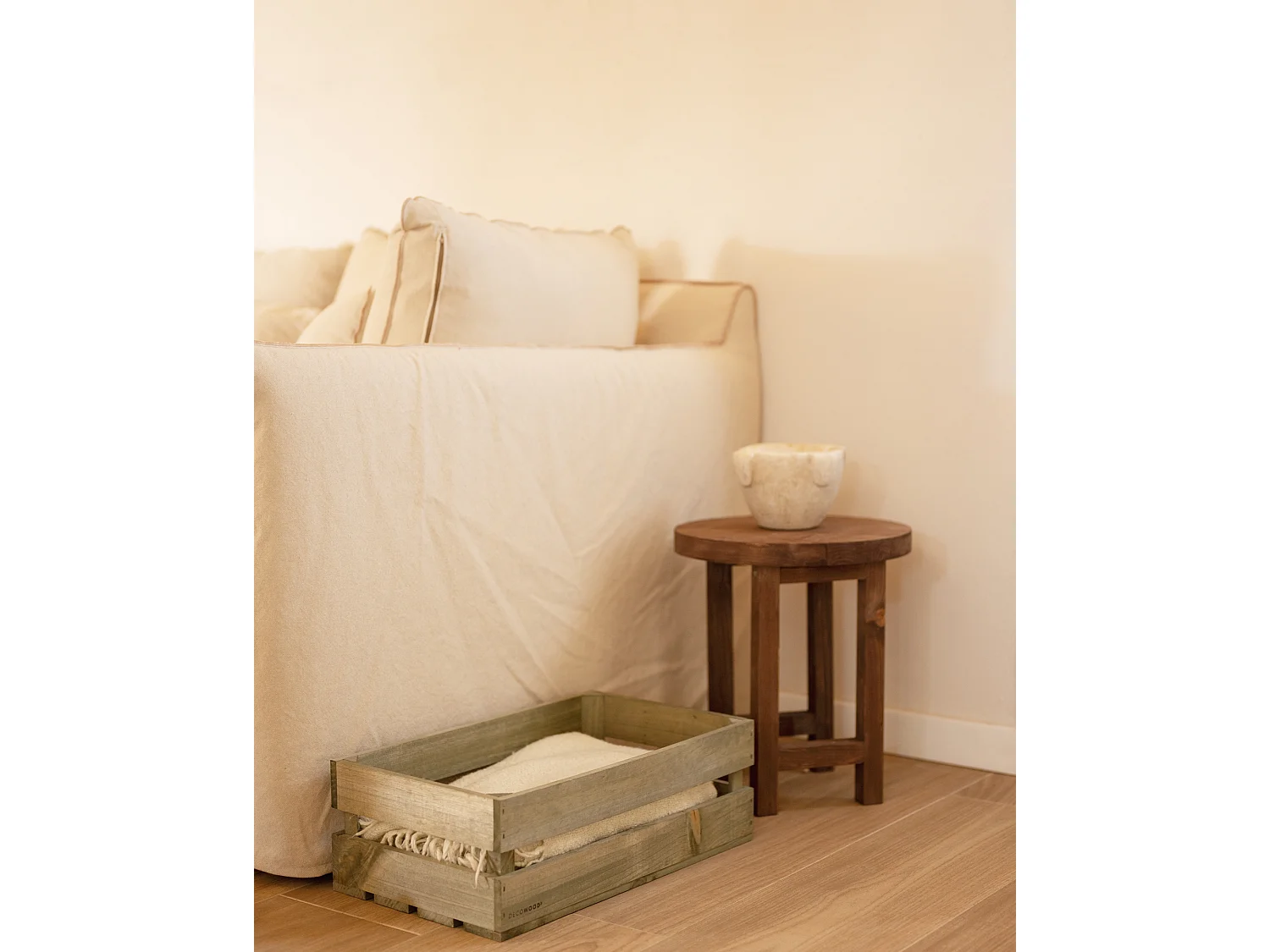 Table de chevet en bois de sapin marron 35x40cm - OLIVIA - DECOWOOD