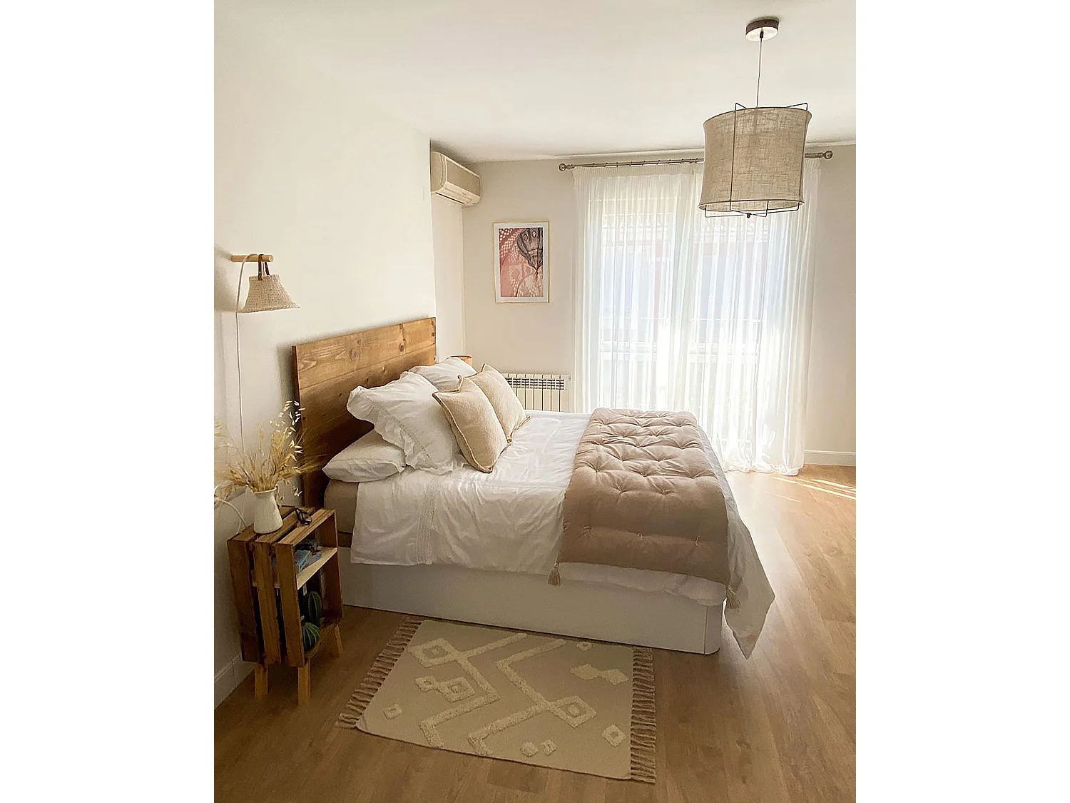 Table de chevet en bois de pin verticale vieilli 25,5x66cm - BOX - DECOWOOD