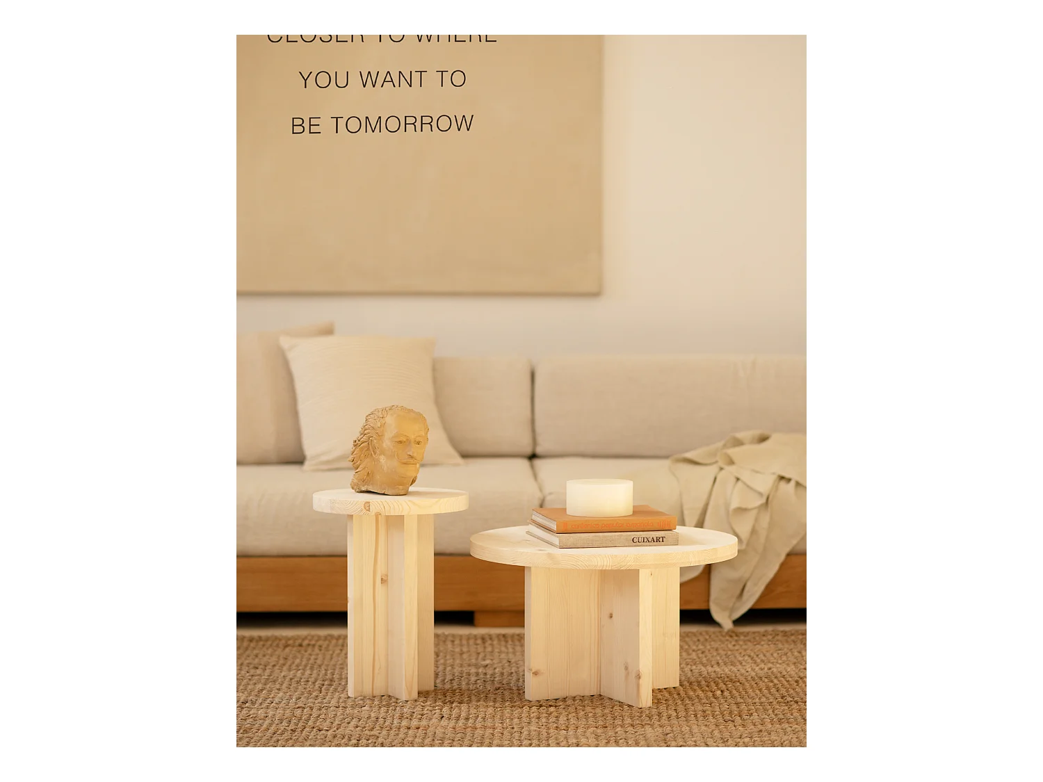 Sgabello rotondo in legno massello in tono naturale 35x45cm - TOKYO - DECOWOOD