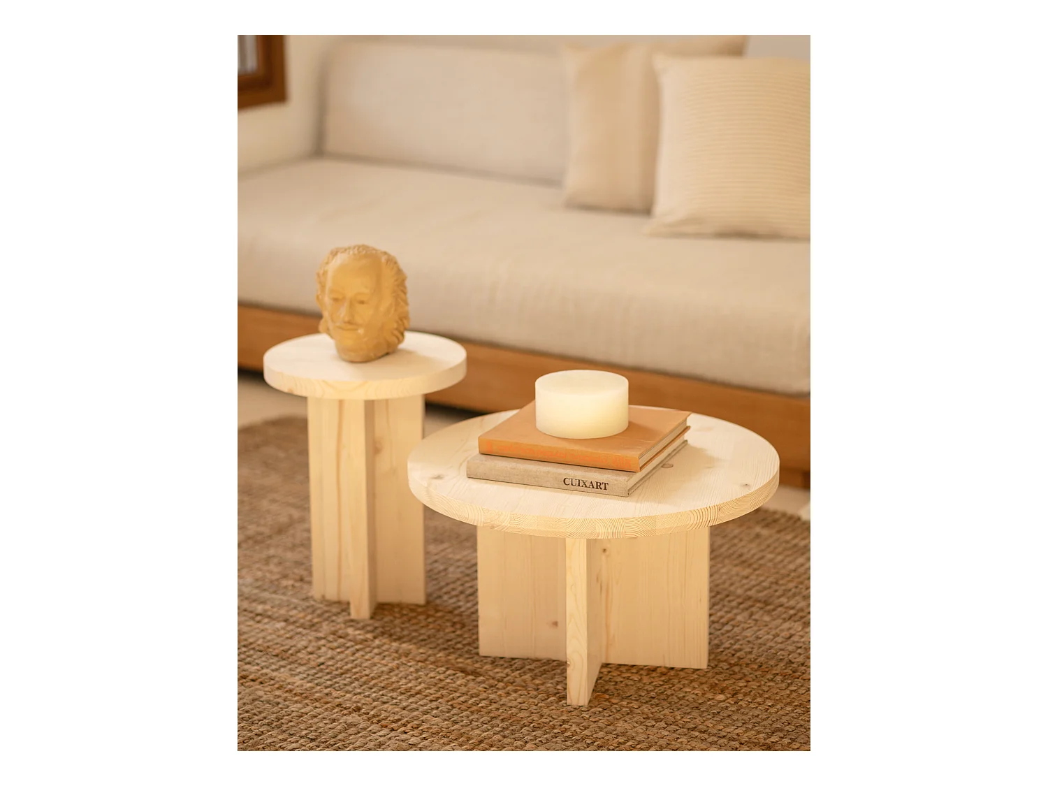 Sgabello rotondo in legno massello in tono naturale 35x45cm - TOKYO - DECOWOOD