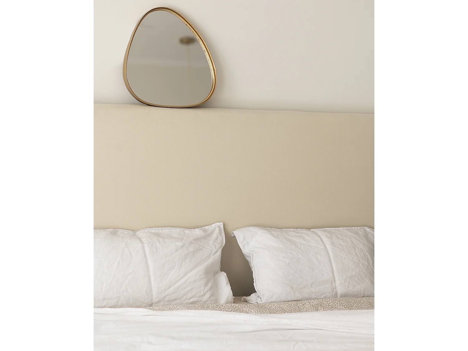 Tête de lit similicuir lisse beige 200x80cm - BUDAPEST - DECOWOOD