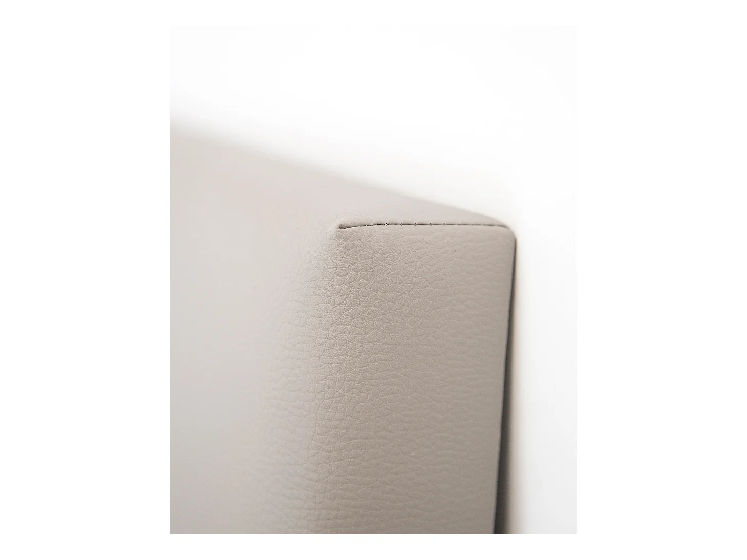 Testiera rivestita in pelle sintetica con pieghe tono marrone 180x80cm - NIEMI - DECOWOOD