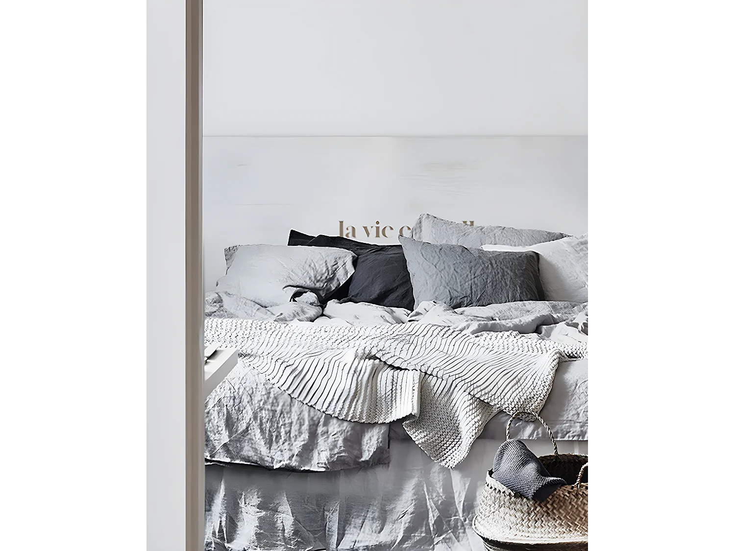 Cabecero de cama de madera maciza estampado motivo 'La vie est belle' decapado de 105x80cm - PRINT - DECOWOOD