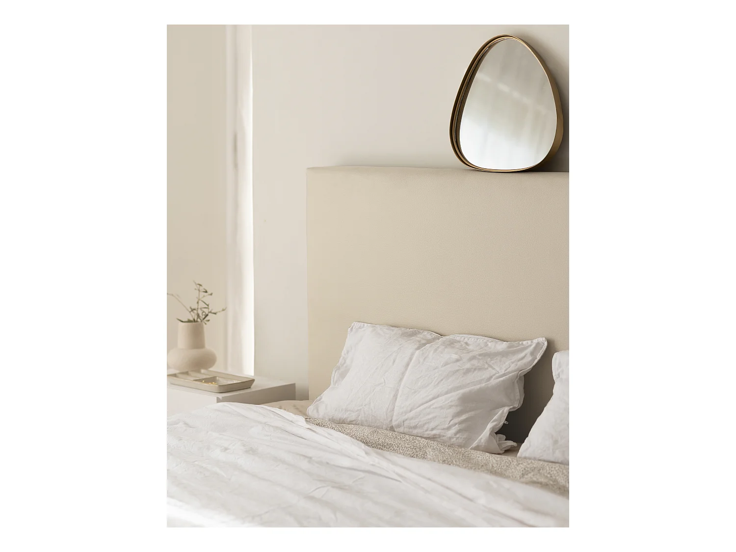 Cabecero de cama tapizado de polipiel liso en color beige de 160x80cm - BUDAPEST - DECOWOOD