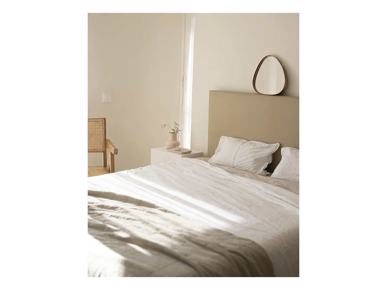 Cabecero de cama tapizado de polipiel liso en color marrón de 160x80cm - BUDAPEST - DECOWOOD