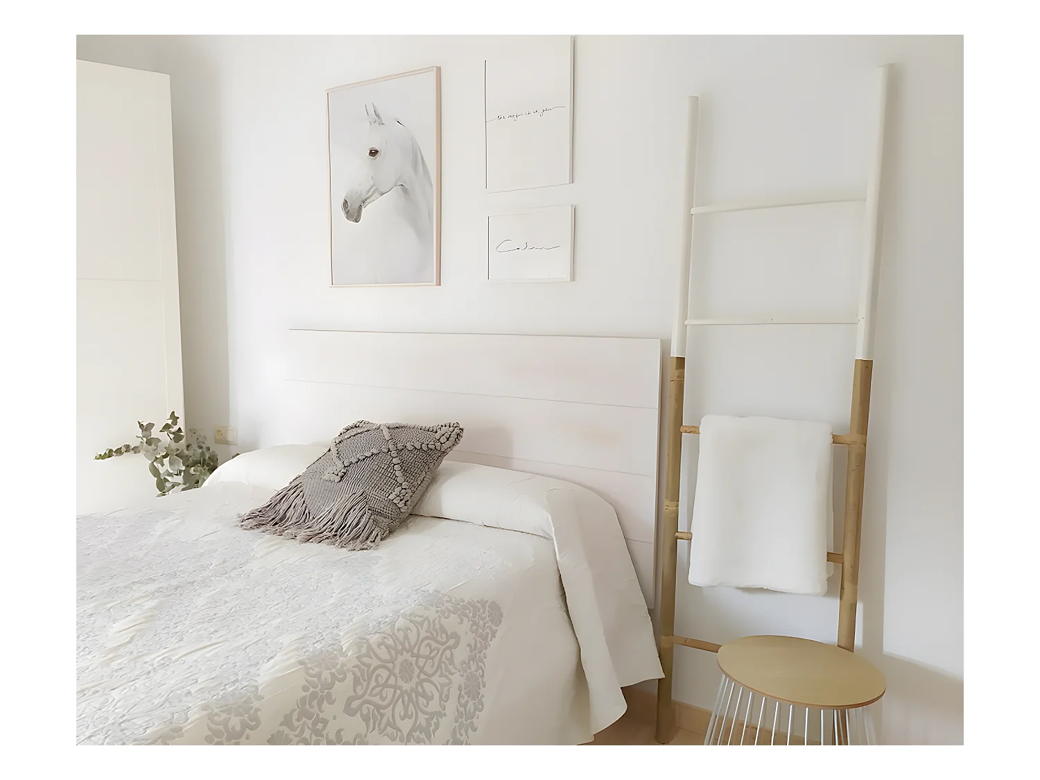 Cabecero de cama de madera maciza decapado de 90x80cm - RADIATA  - DECOWOOD