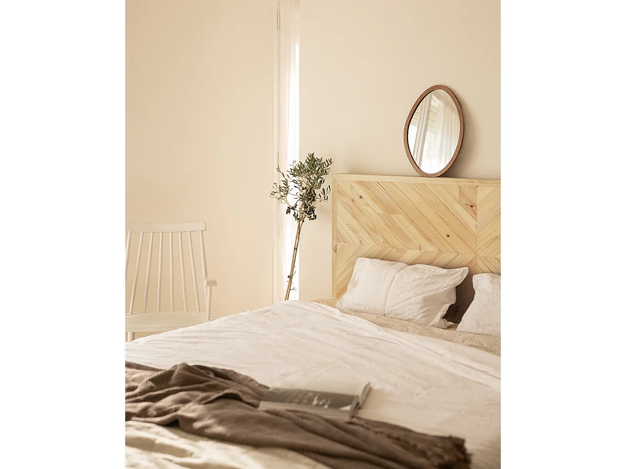 Cabecero de cama de madera maciza estilo étnico en tono natural de 80x165cm - VILLA - DECOWOOD