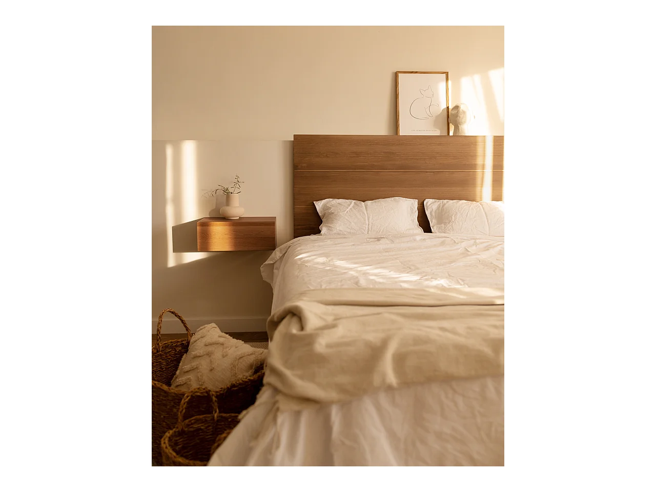 Cabecero de cama de madera maciza en tono roble oscuro de 105x80cm - RADIATA  - DECOWOOD