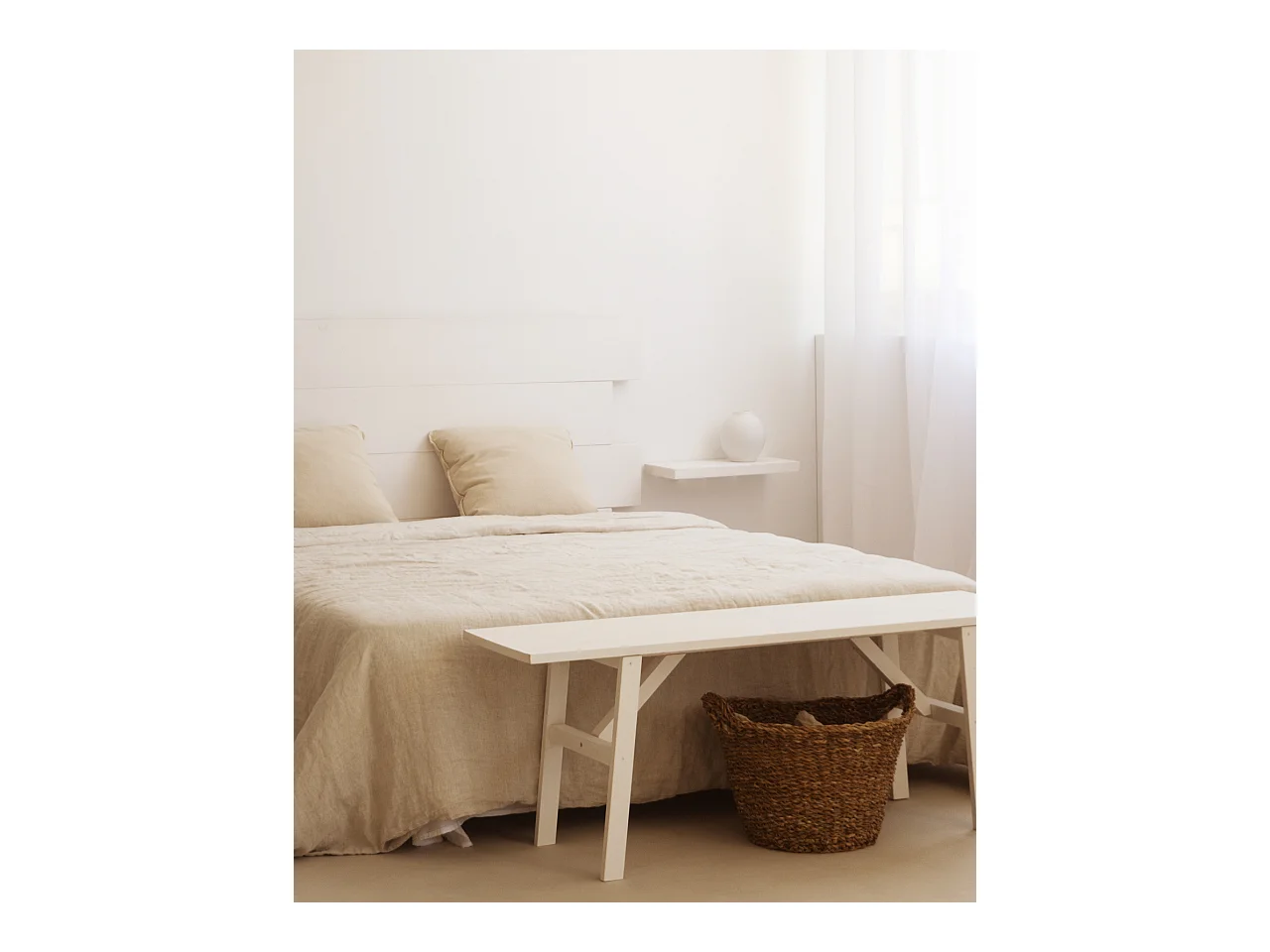 Cabecero de cama de madera maciza en tono blanco de 120x60cm - FLANDES - DECOWOOD