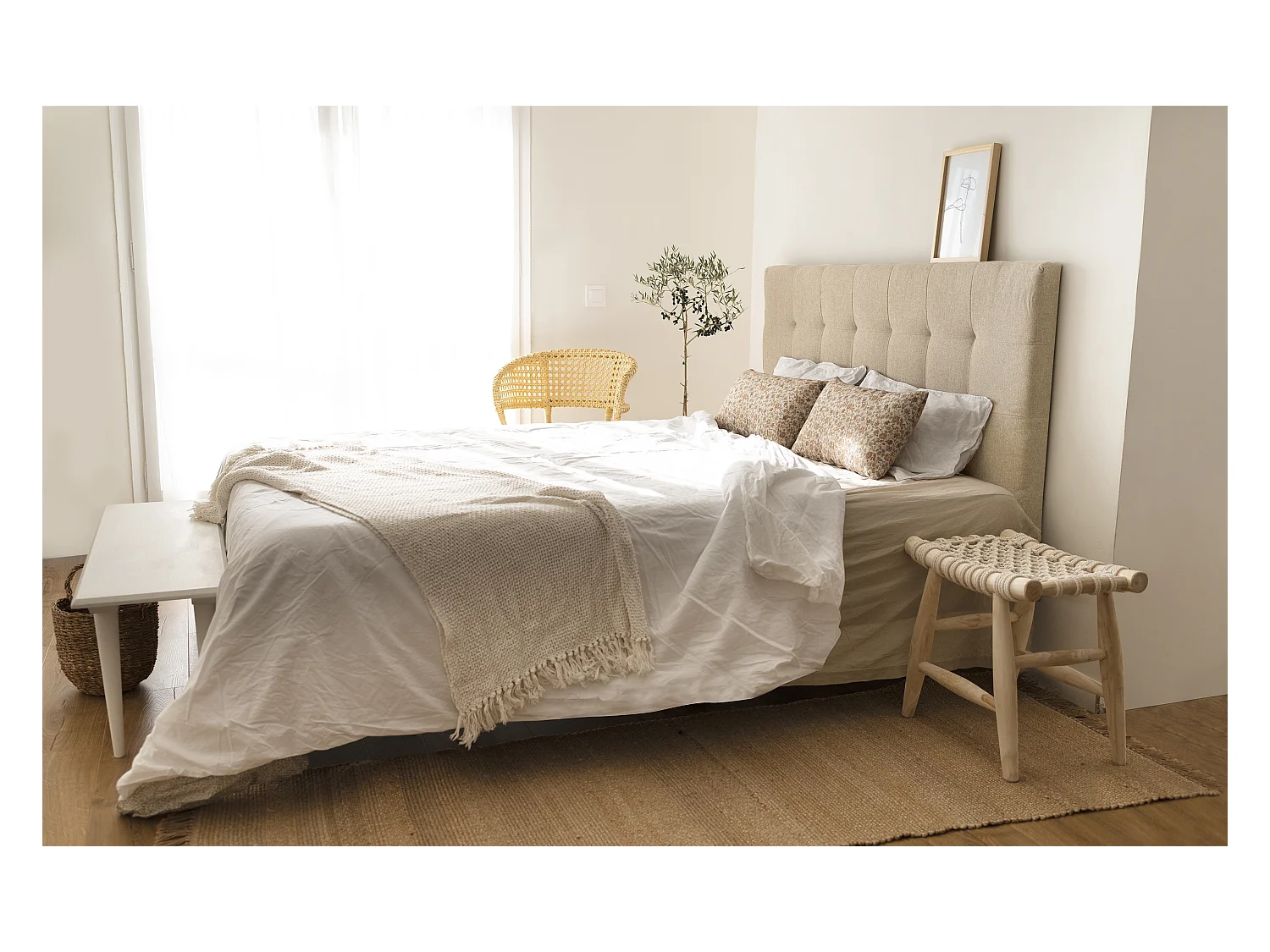 Cabecero de cama tapizado de poliester con pliegues en color beige de 180x80cm - ALAN - DECOWOOD