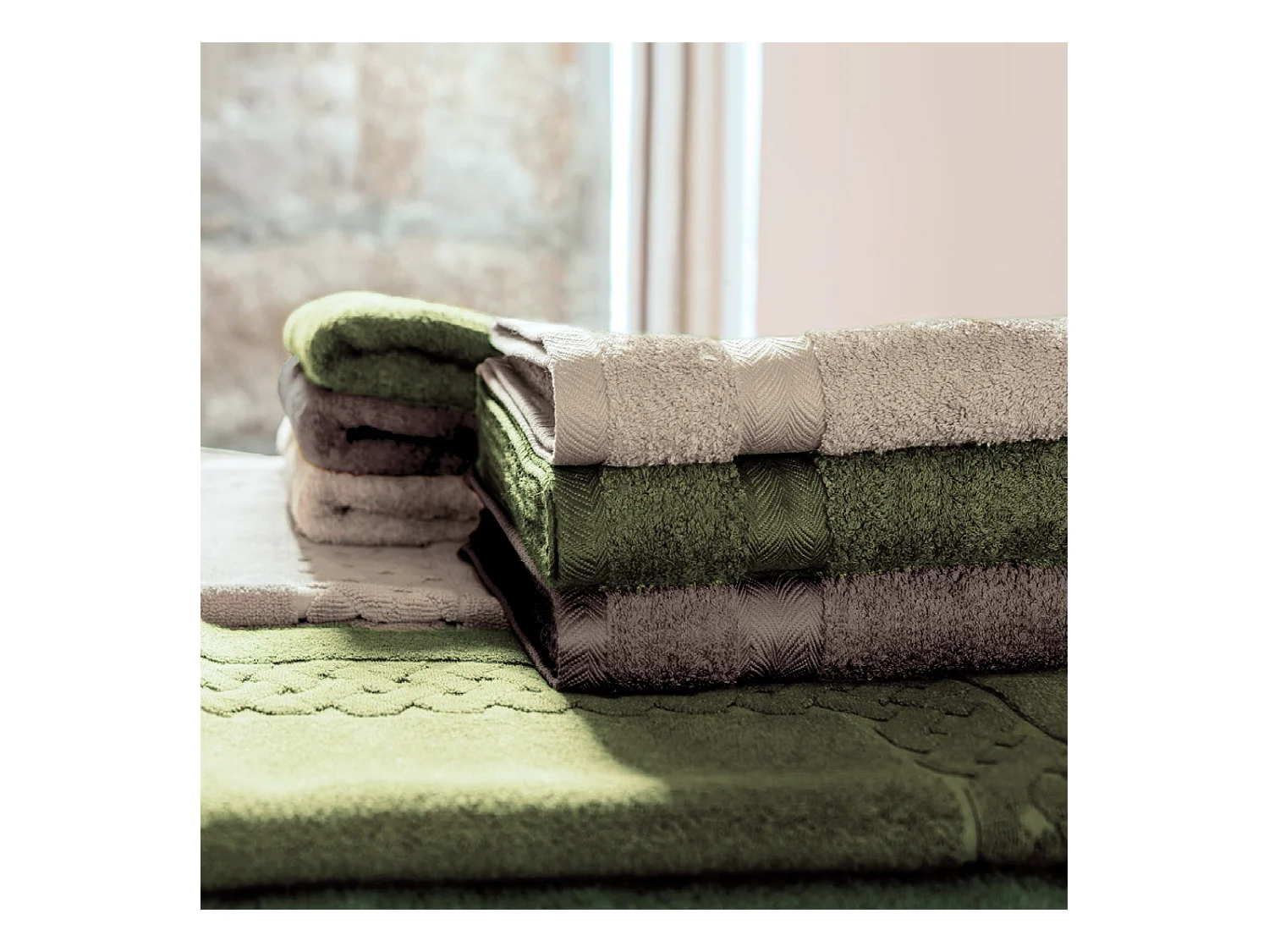 Drap de bain 100x150 cm ROYAL CRESENT Vert Bouteille 650 g/m2