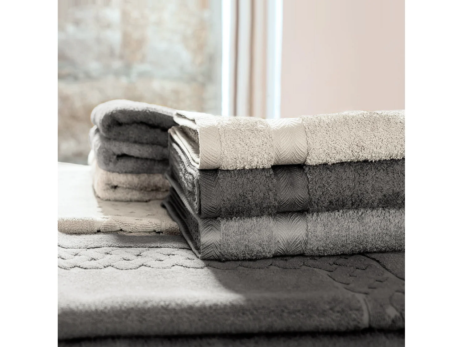 Drap de douche 70x140 cm ROYAL CRESENT Blanc Crème 650 g/m2