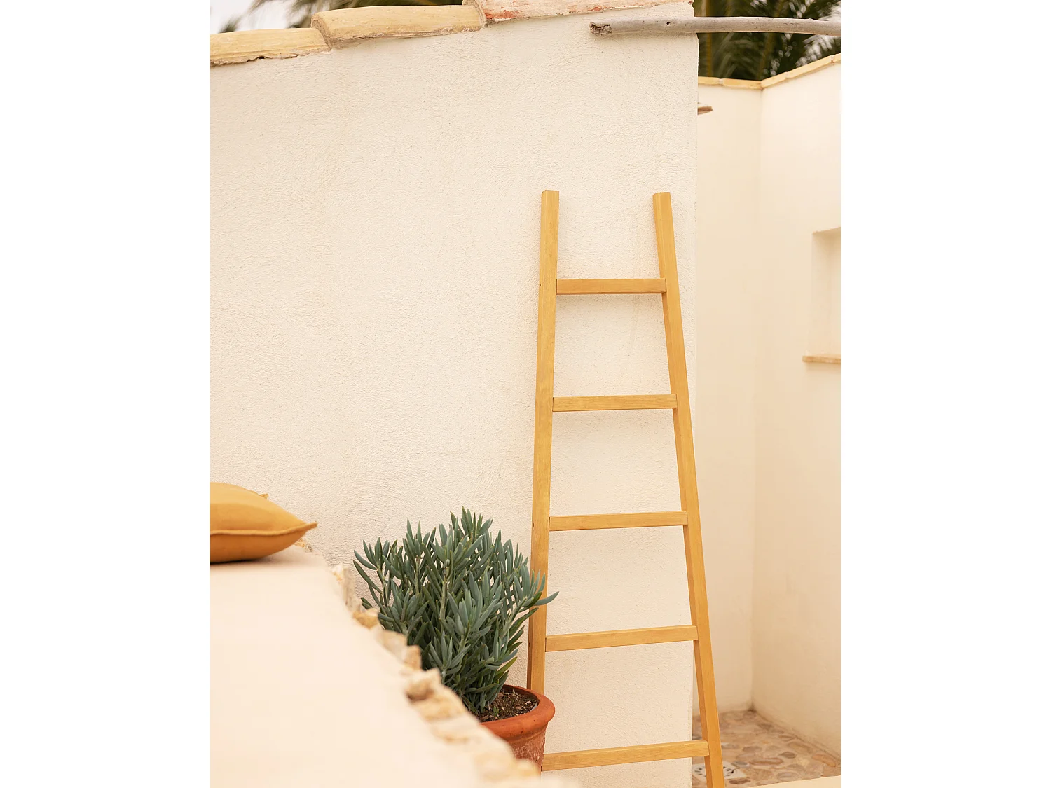 Scala decorativa in legno massello in tono oliva 50x150cm - HERM - DECOWOOD