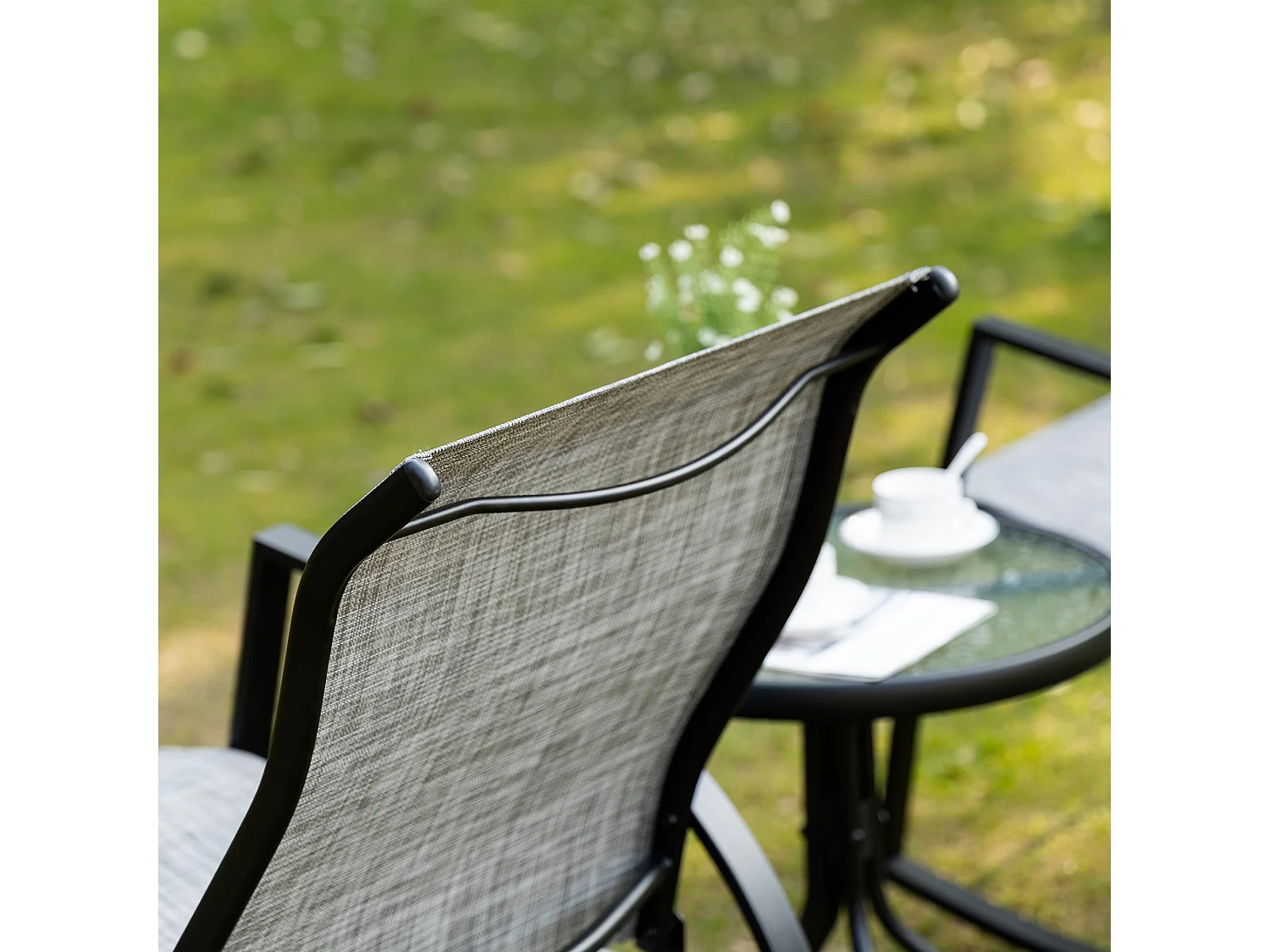 Ensemble de jardin 3 pièces 2 fauteuils à bascule table basse plateau verre trempé acier époxy textilène gris