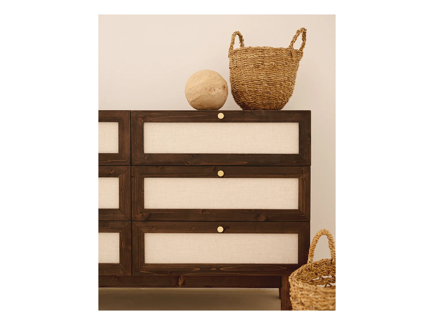 Commode en bois de sapin et lin à six tiroirs marron 76x120cm - LINEN - DECOWOOD