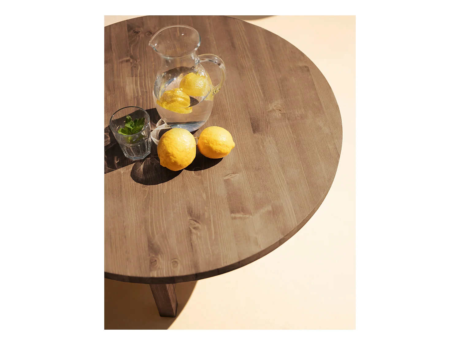 Mesa de centro redonda de madera de abeto Decowood en color nogal de Ø60cm - OLIVIA - DECOWOOD