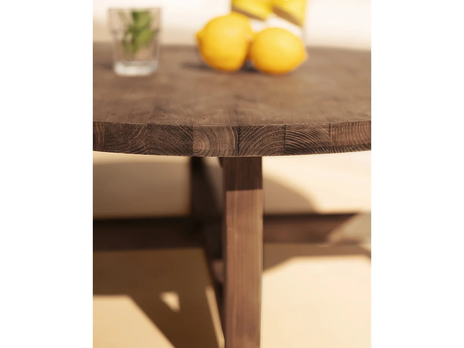 Mesa de centro redonda de madera de abeto Decowood en color nogal de Ø60cm - OLIVIA - DECOWOOD