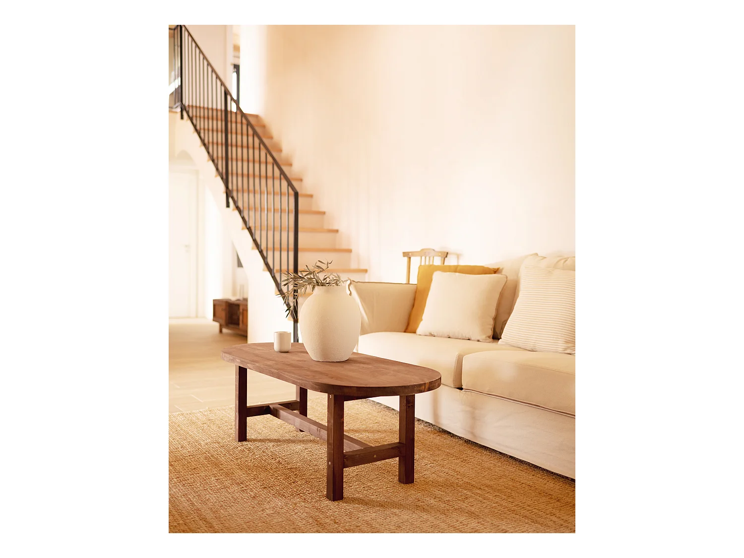 Mesa de centro ovalada de madera de abeto Decowood en color nogal de 120x40cm - OLIVIA - DECOWOOD