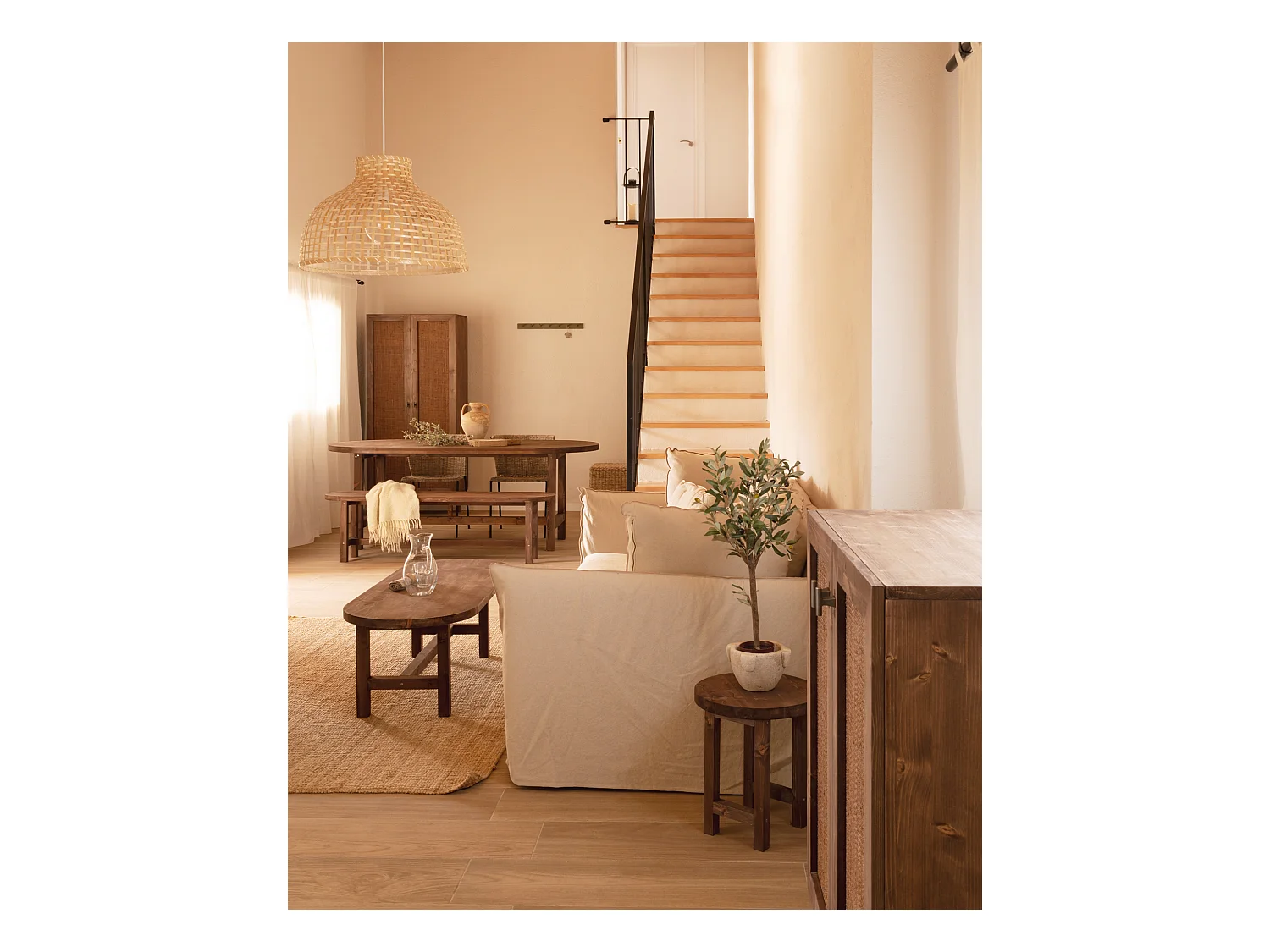 Mesa de centro ovalada de madera de abeto Decowood en color nogal de 120x40cm - OLIVIA - DECOWOOD