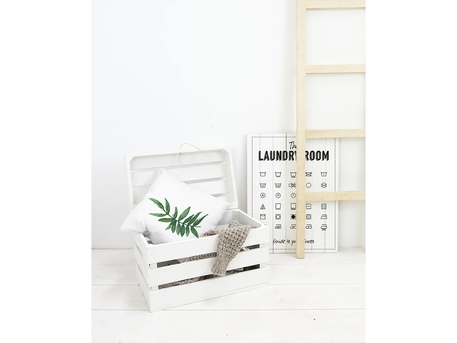 Baule in legno massello in tono bianco 39x33x30,5cm - BOX - DECOWOOD