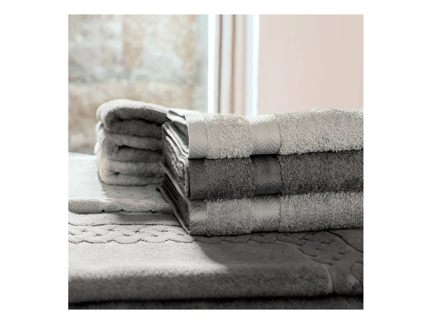 Serviette de toilette 50x100 cm ROYAL CRESENT Gris Platine 650 g/m2