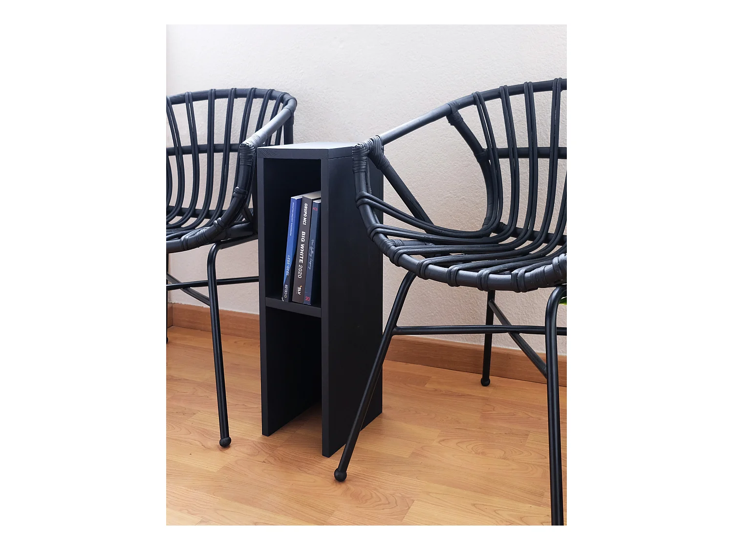 Comodino in legno massello in tono nero 20x60cm - LINA - DECOWOOD