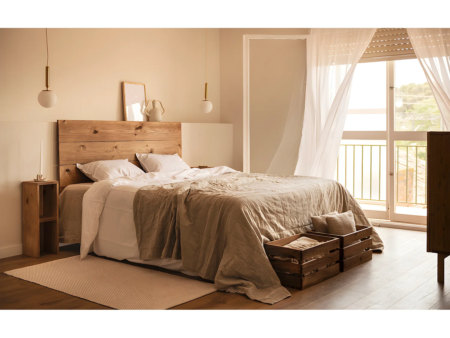 Table de chevet en bois de sapin vieilli 60x20cm - LINA - DECOWOOD