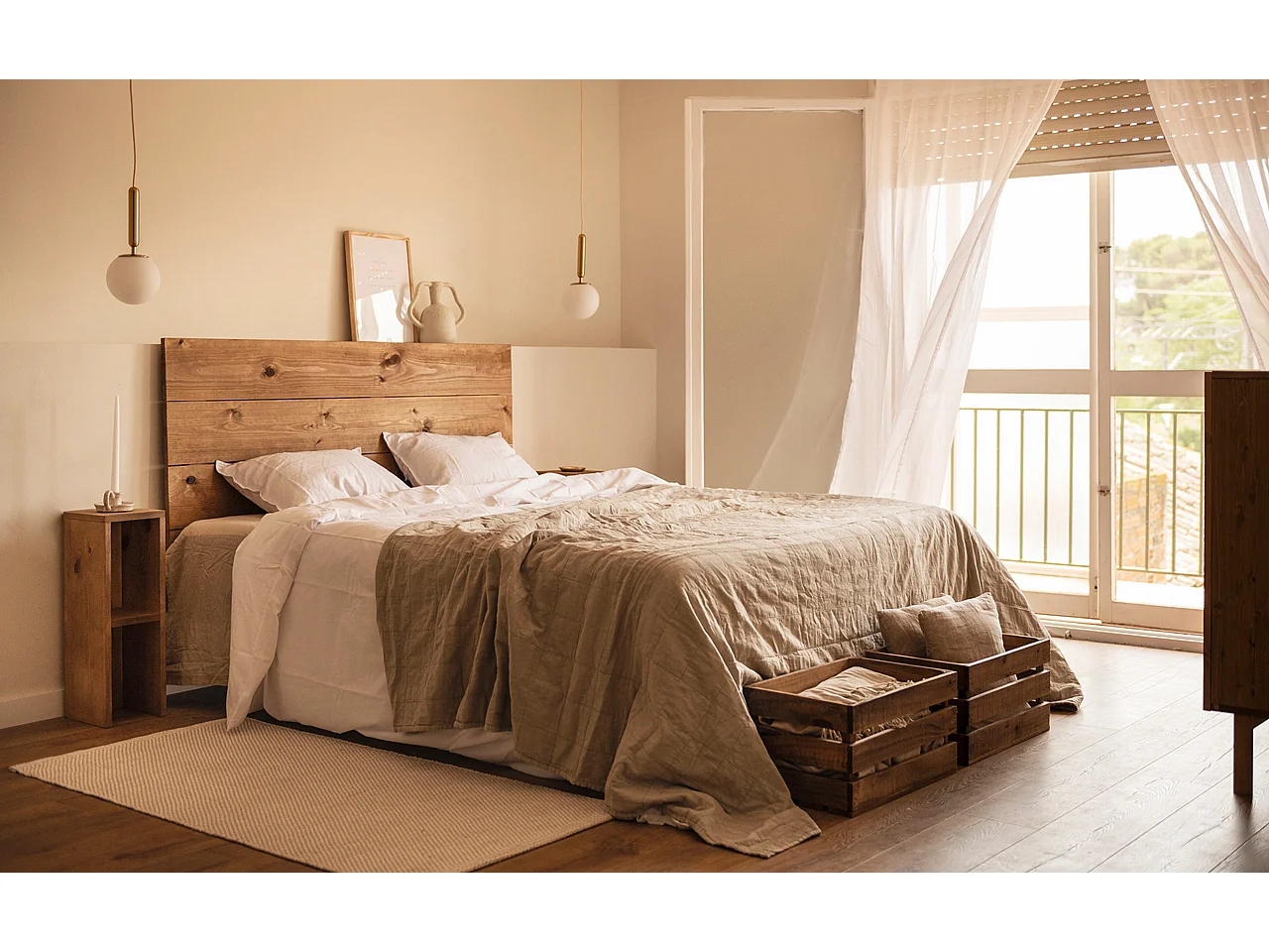 Table de chevet en bois de sapin vieilli 60x20cm - LINA - DECOWOOD