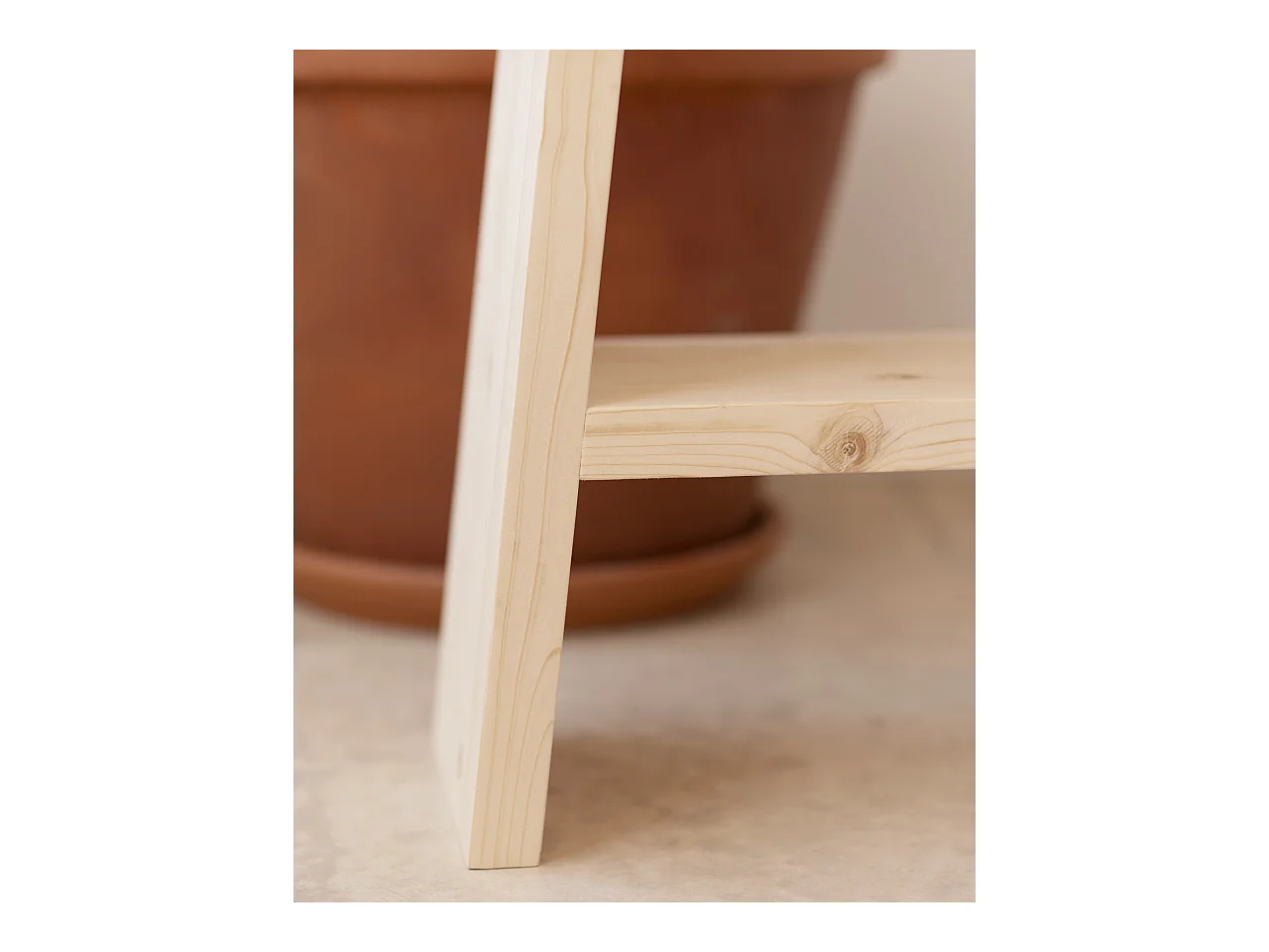 Mesita de noche o auxiliar madera maciza en tono natural de 45x39cm - FRIDA - DECOWOOD