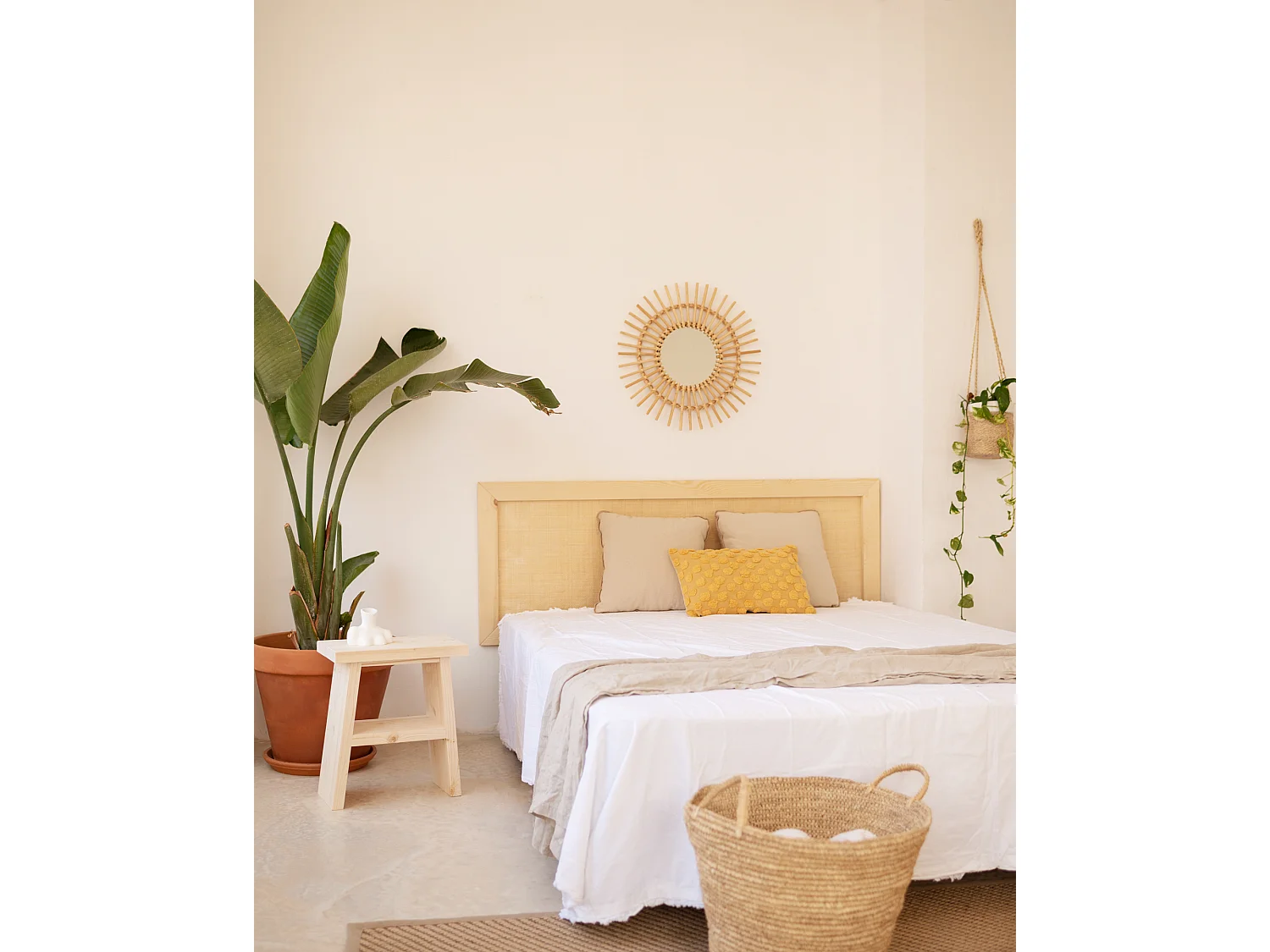 Comodino in legno massello in tono naturale 39x45cm - FRIDA - DECOWOOD