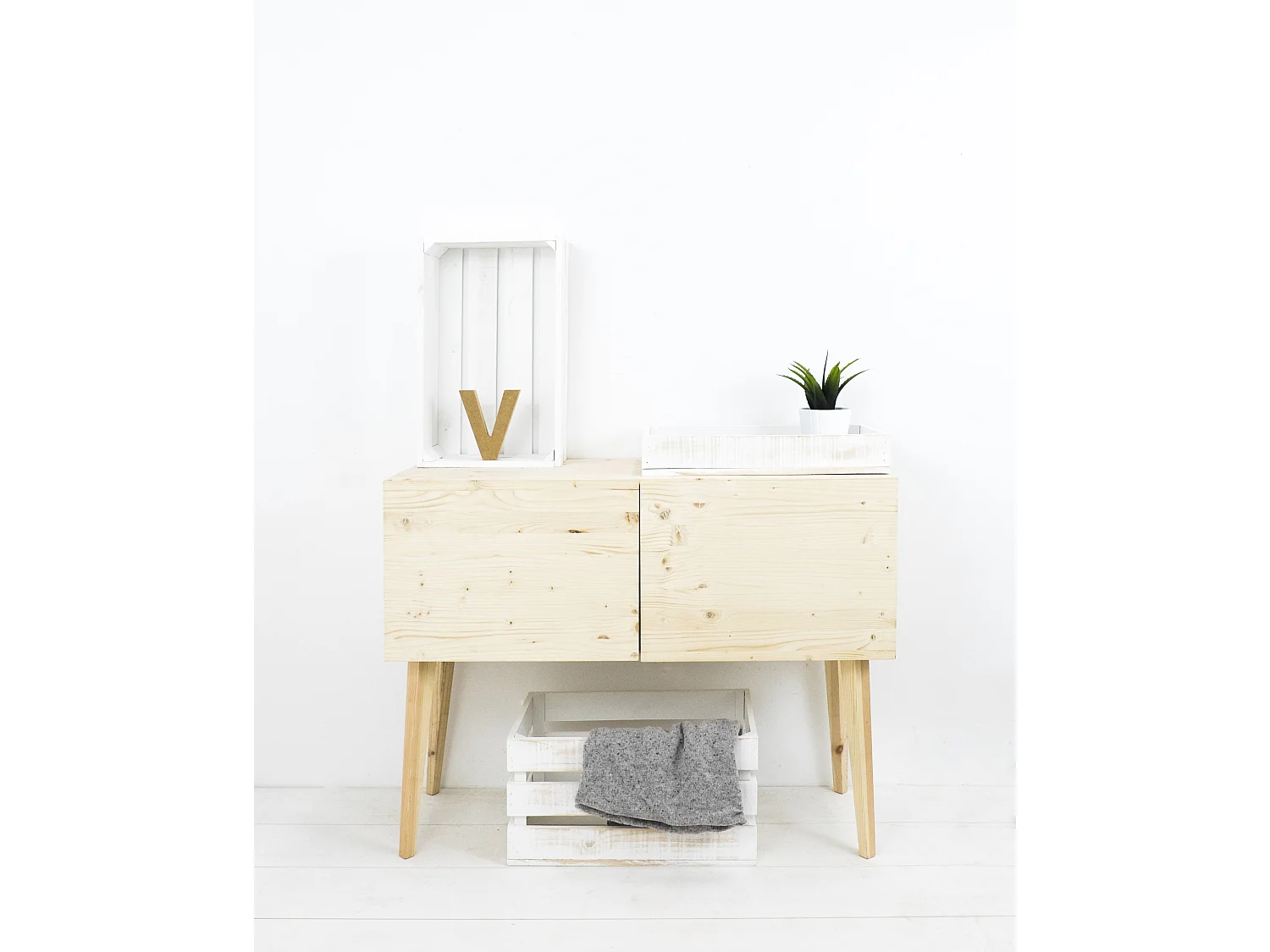 Caja de madera maciza decapada de 49x30,5x25,5cm - BOX - DECOWOOD