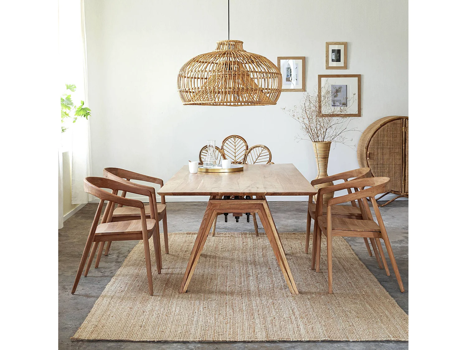 Lote de 2 sillas de madera de teca June para una gran mesa