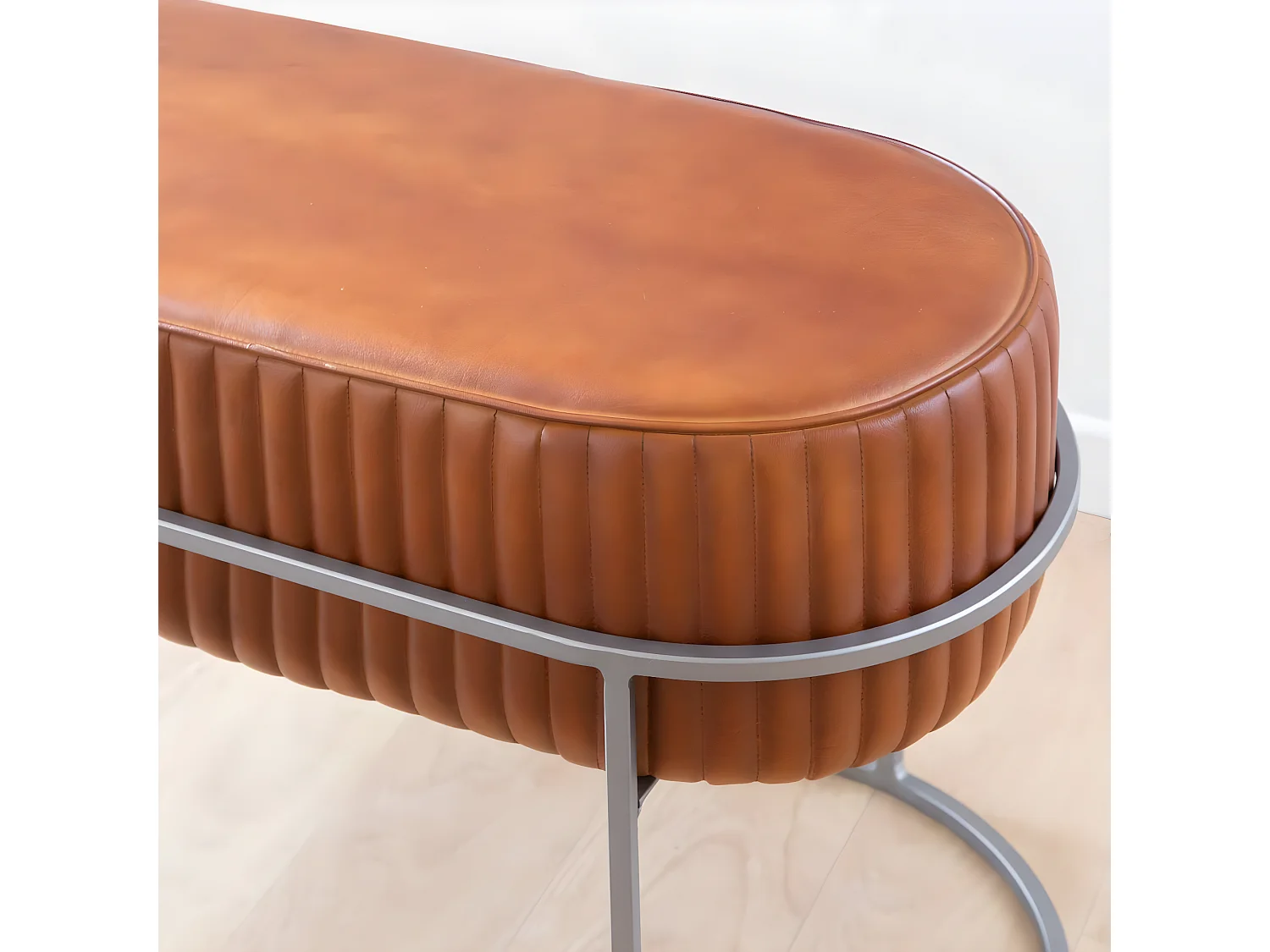 Banco redondeado en cuero Gaby