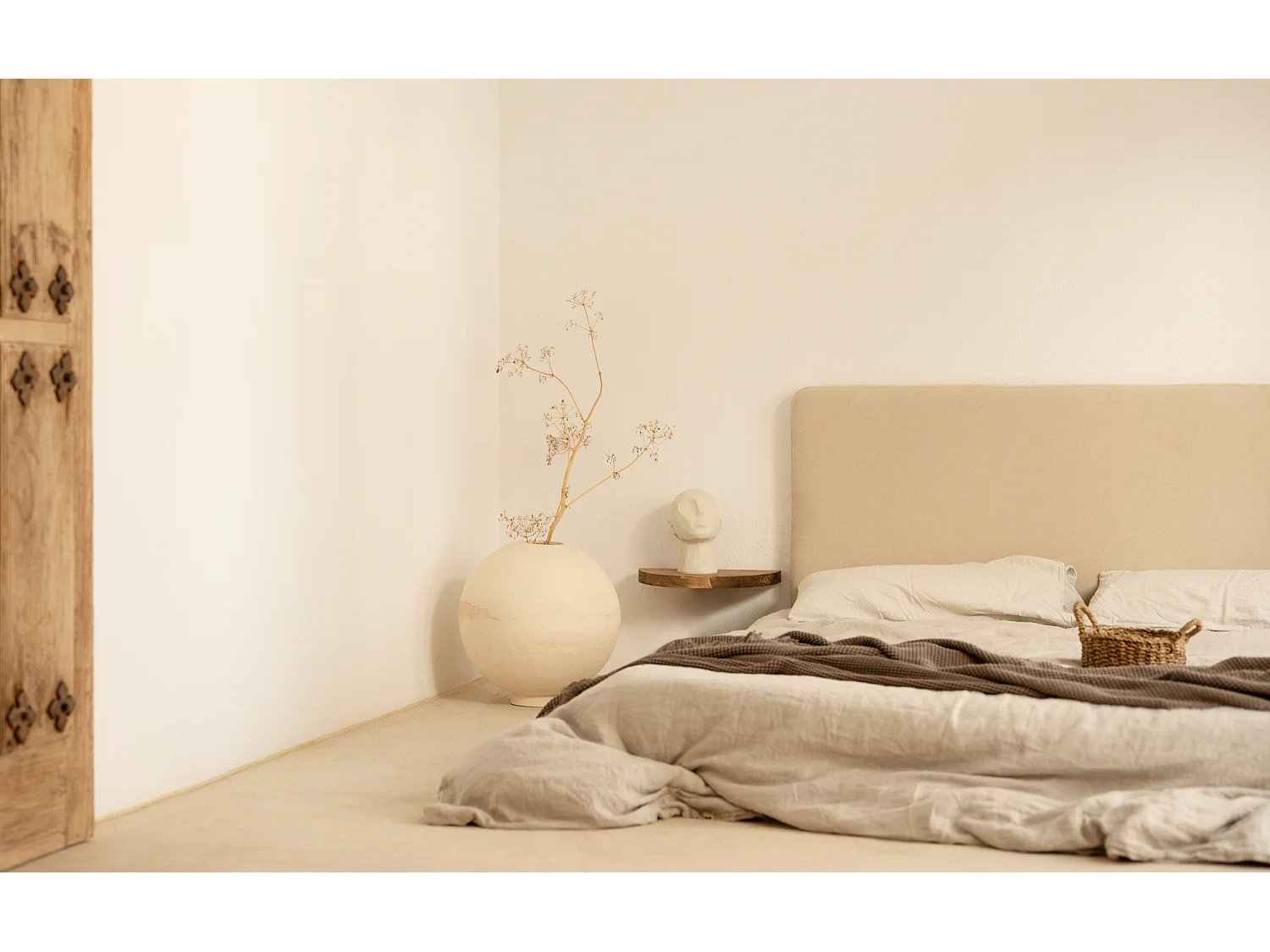 Mesita de noche de pared de madera de abeto Decowood en color roble oscuro de 40x3,2cm - TOKYO - DECOWOOD