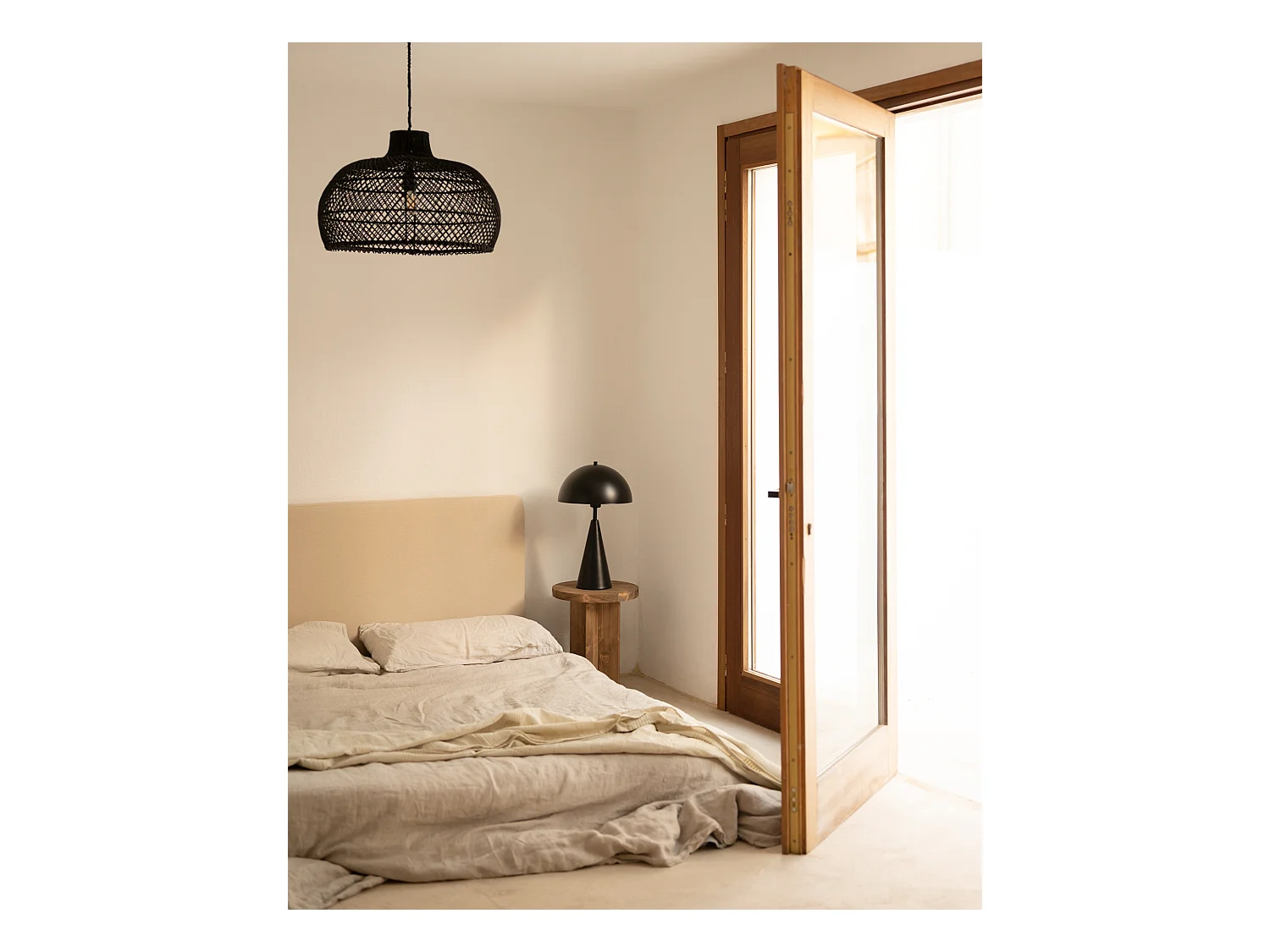 Mesita de noche redonda de madera de abeto Decowood en color natural de 45x35cm - TOKYO - DECOWOOD