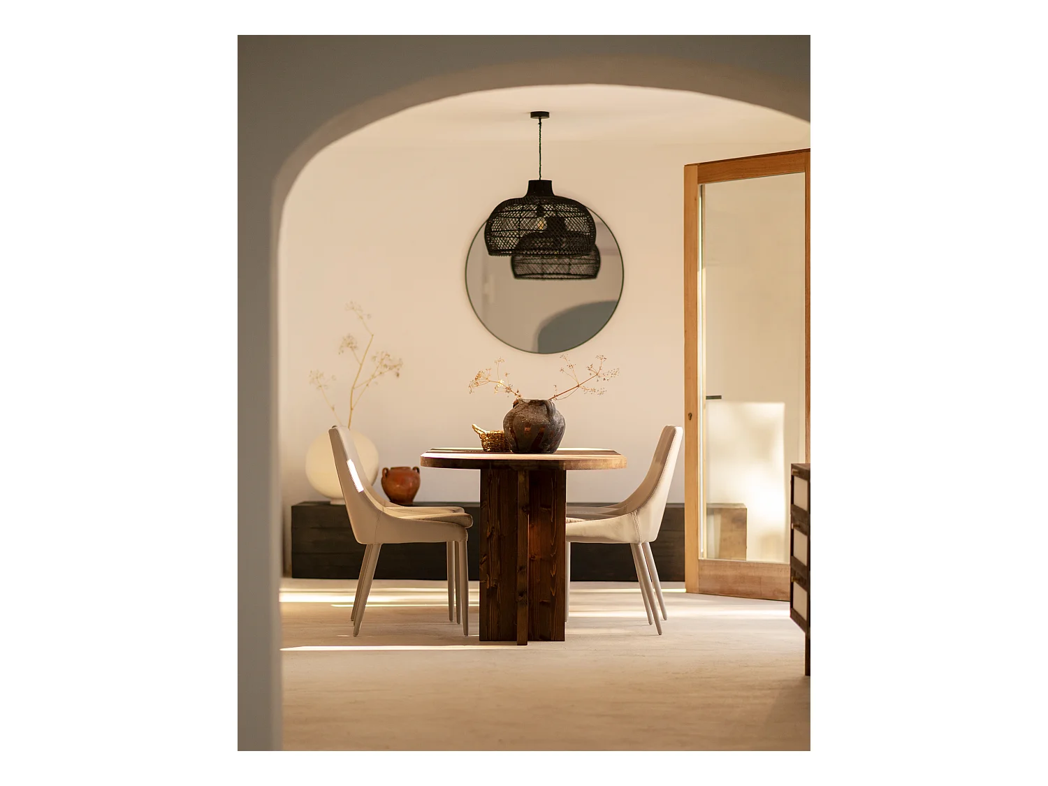 Mesa de comedor de madera maciza de abeto ovalada Decowood en tono nogal de 160x78cm - TOKYO - DECOWOOD