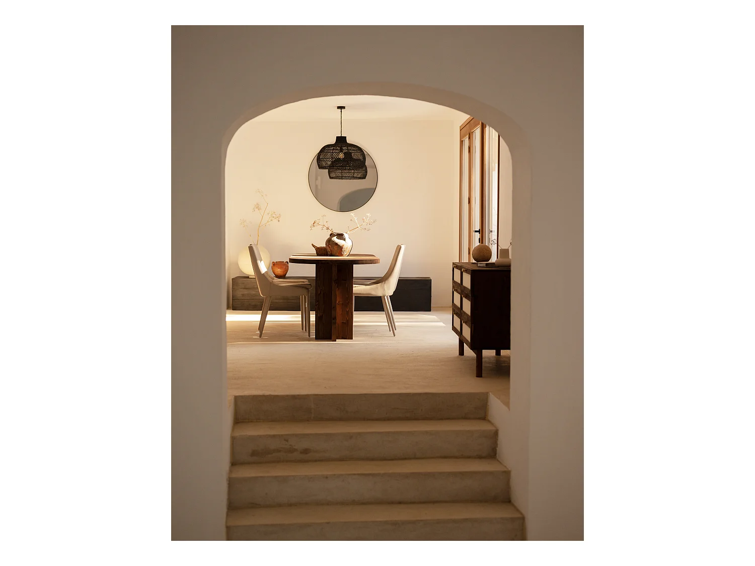 Mesa de comedor de madera maciza de abeto ovalada Decowood en tono nogal de 160x78cm - TOKYO - DECOWOOD