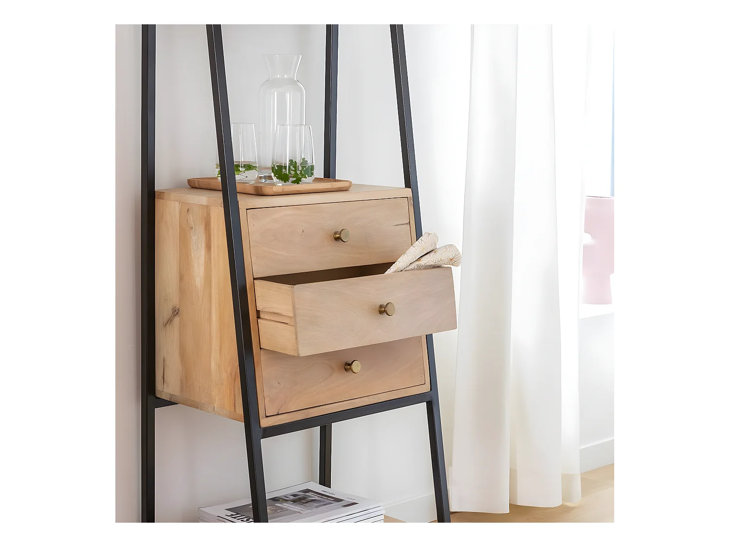 Etagère en bois de manguier et métal Mathieu