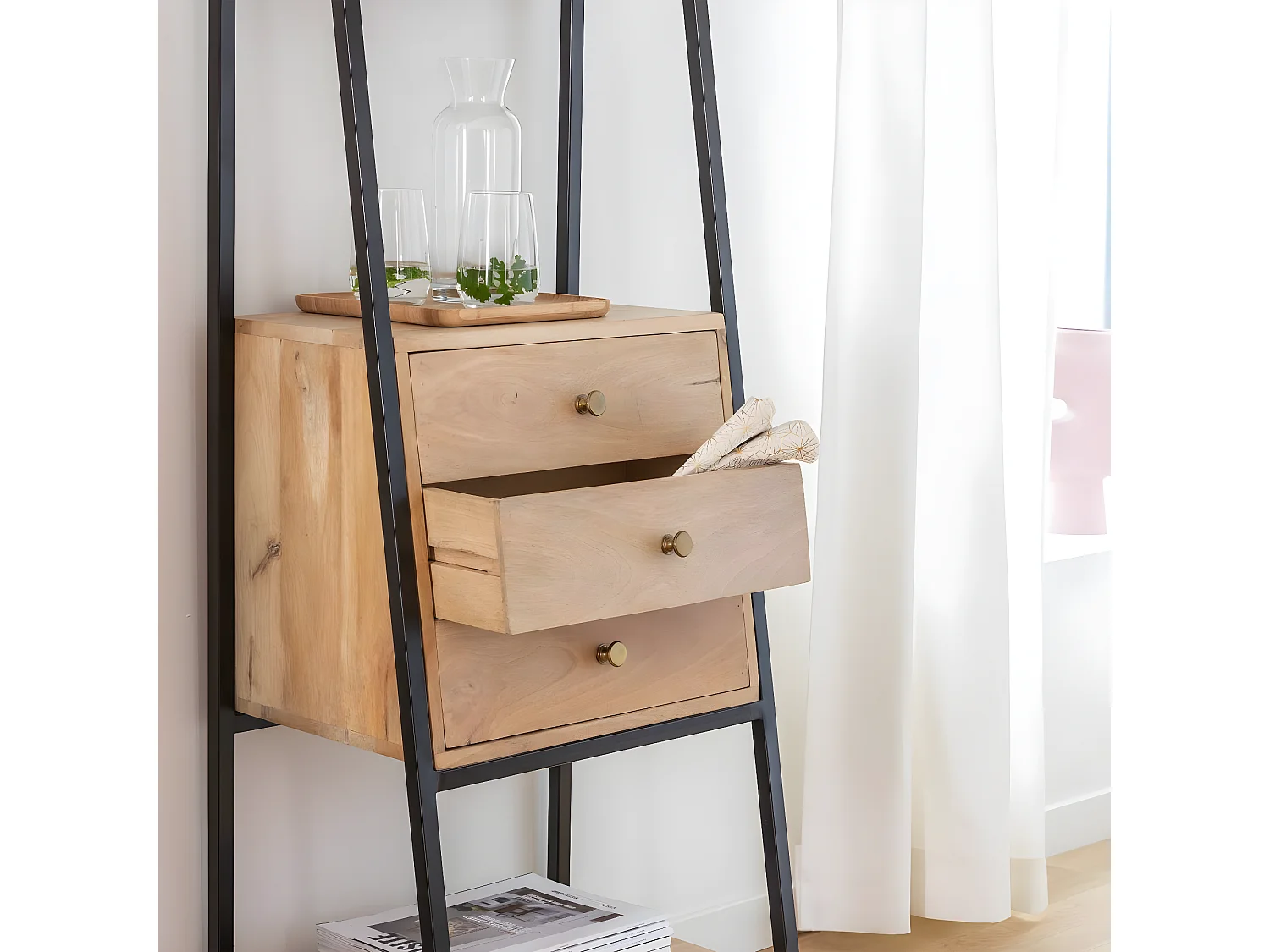 Etagère en bois de manguier et métal Mathieu