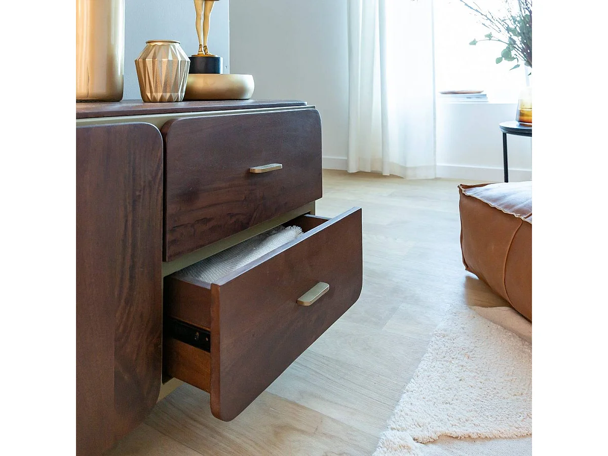 Mueble de TV de madera de mango Lisette con almacenamiento - Diseño elegante - INF7524