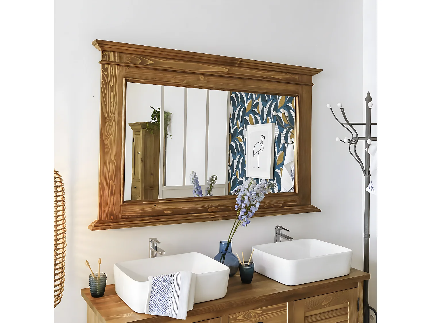 Miroir en bois de pin ciré miel Manel