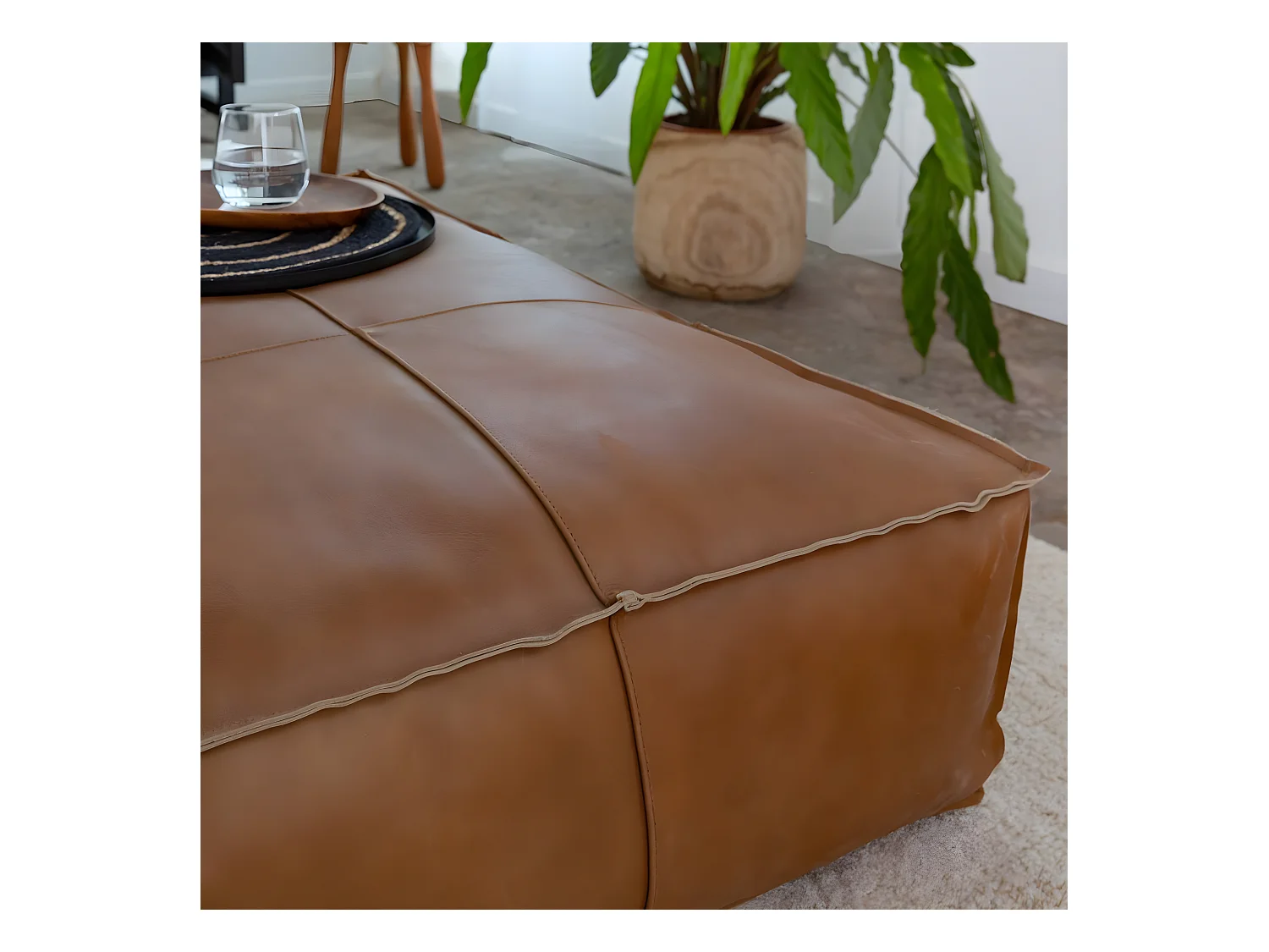 Pouf en cuir grand modèle Mina