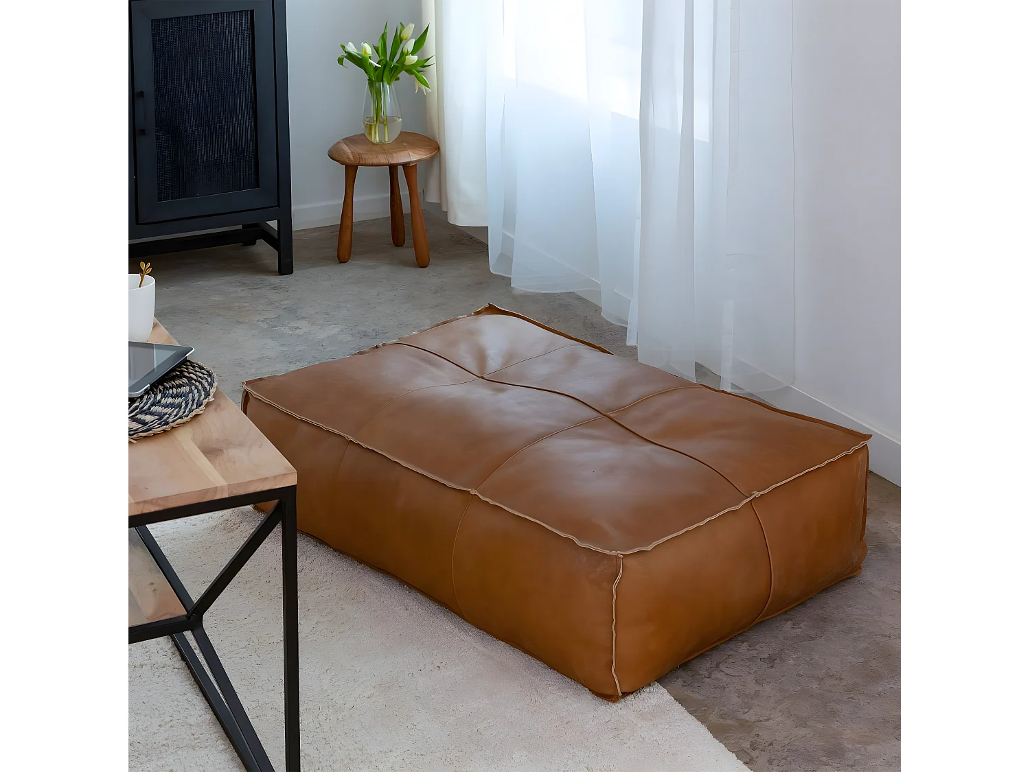Pouf en cuir grand modèle Mina