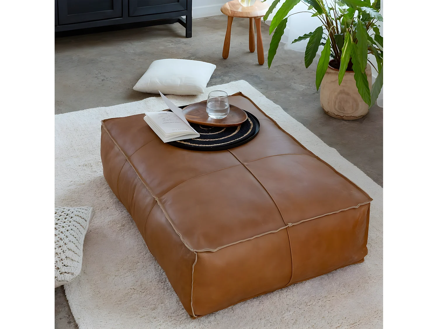 Pouf en cuir grand modèle Mina